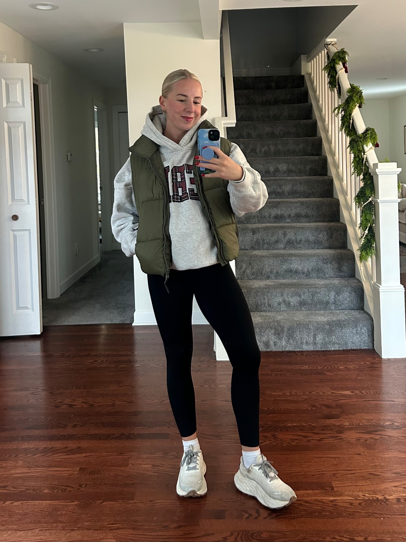 Bump friendly gym outfit! 
Hoodie: Size L 
Leggings: Size Sm