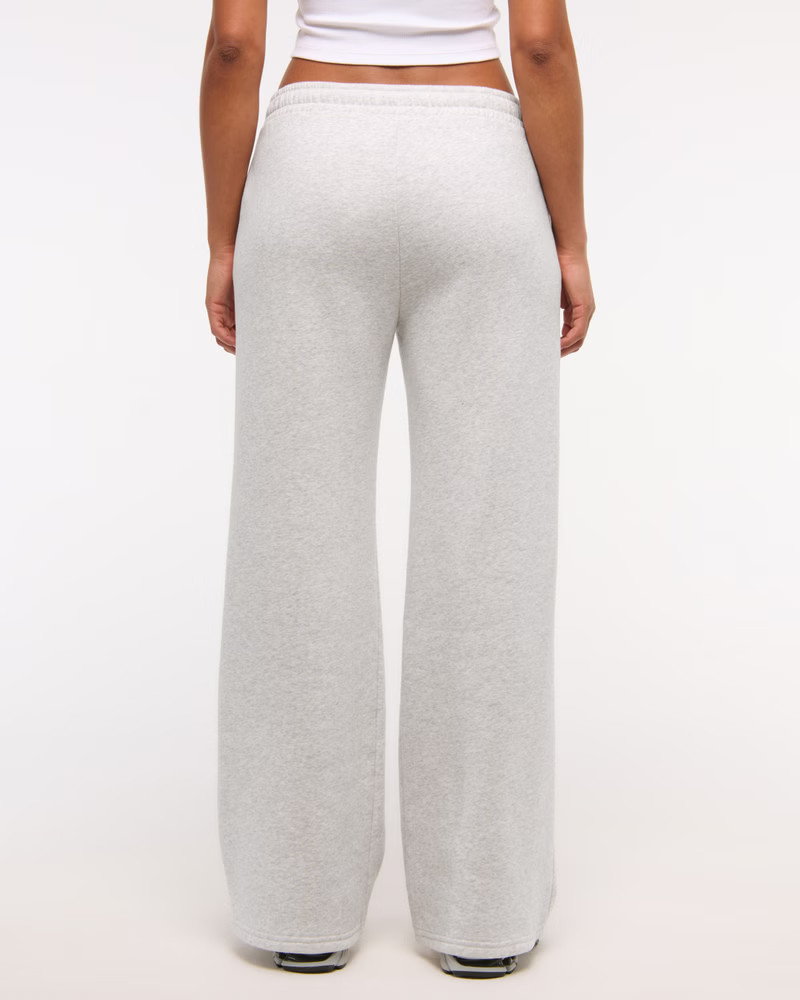 Essential Wide Leg Sunday Sweatpant | Abercrombie & Fitch (US)