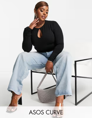 ASOS DESIGN Curve long-sleeved crop top with keyhole cut-out in black | ASOS (Global)