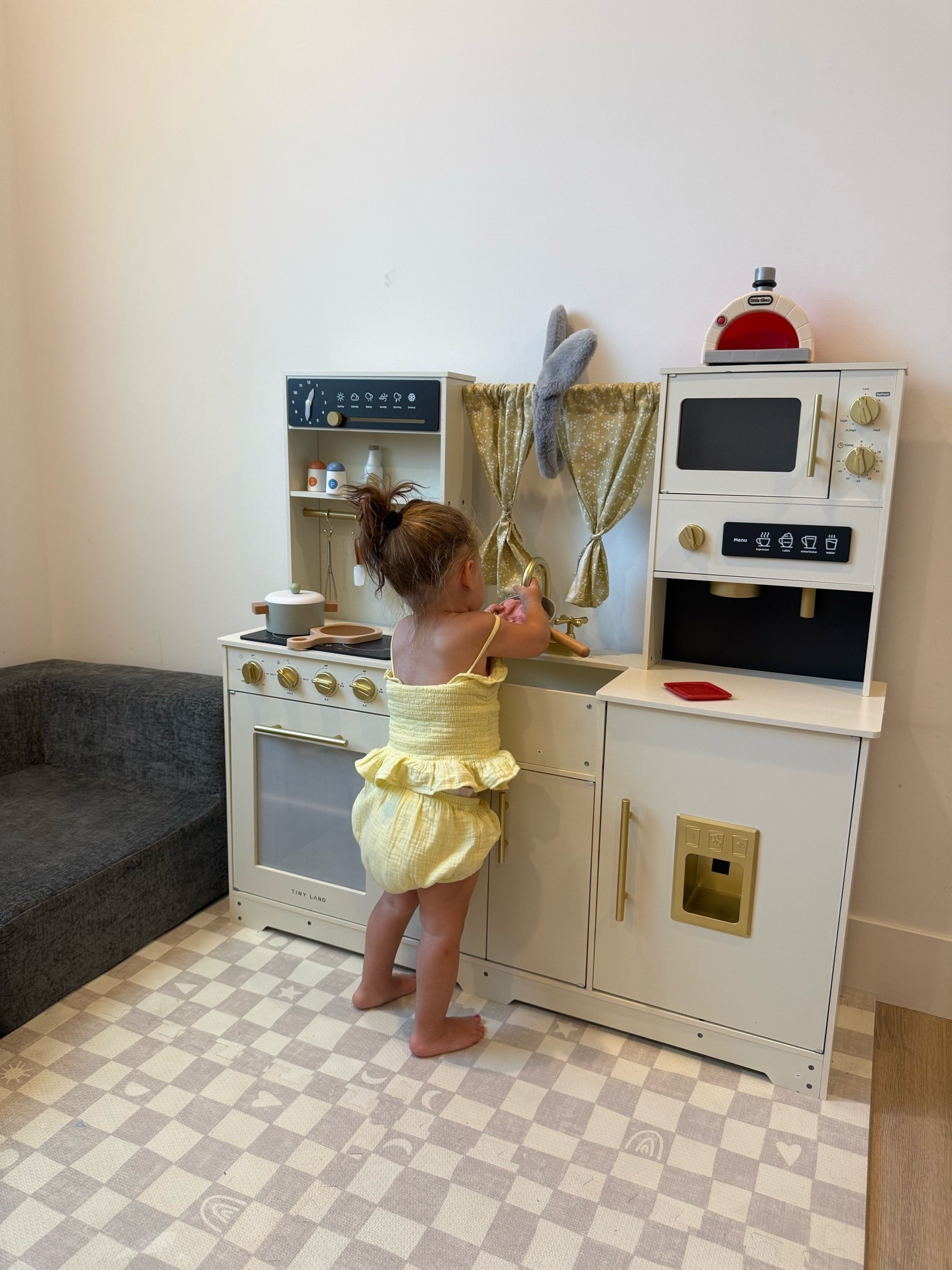 Toddler play kitchen

#LTKmomlife #LTKKids #LTKBaby