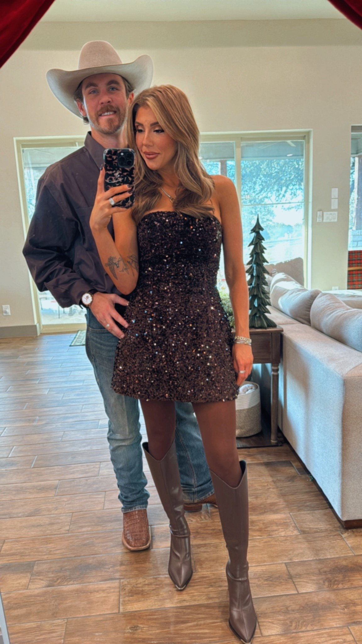 Holiday party season! 

#LTKdayinmylife #LTKSeasonal #LTKHoliday