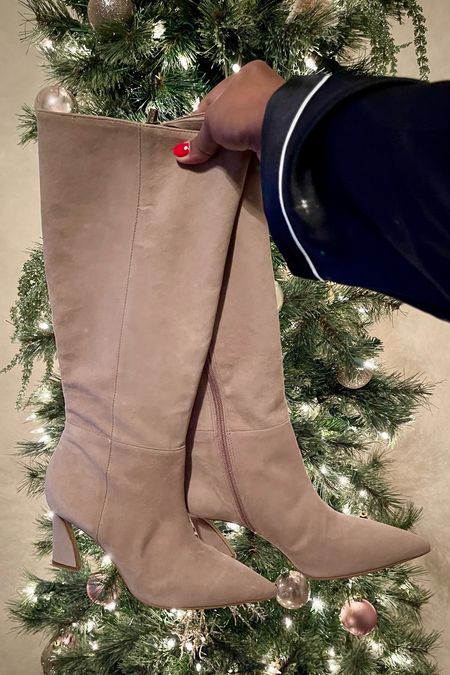 Finally snagged a pair of nude boots for the fall and winter months. I got these from Nordstrom Rack BUT they’re sold out so I tagged some similar ones in the post. 

I’m wearing my true size 8 and they’re wide calf boots. I typically don’t need wide boots but they were the only ones left so I bought them  

#LTKSeasonal #LTKshoecrush #LTKCyberWeek