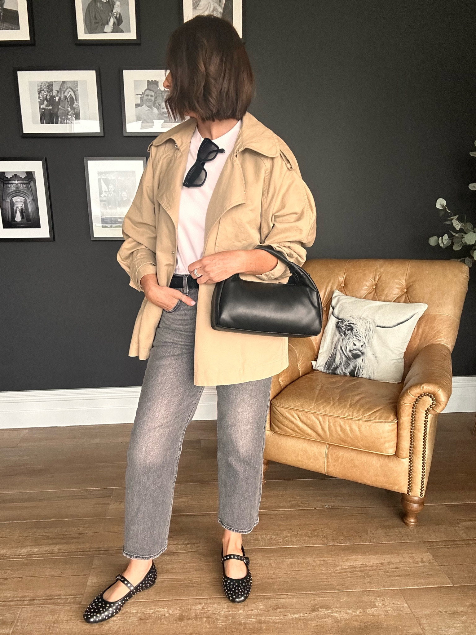 Trench Coat • Levis • T Shirt • Ballet Flats 

#LTKeurope #LTKstyletip #LTKshoecrush