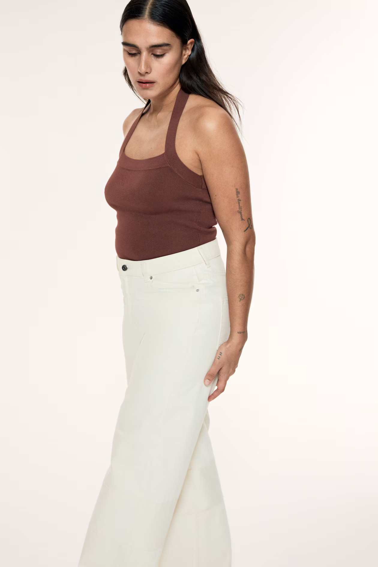 Fine-knit halterneck top | H&M (UK, MY, IN, SG, PH, TW, HK)