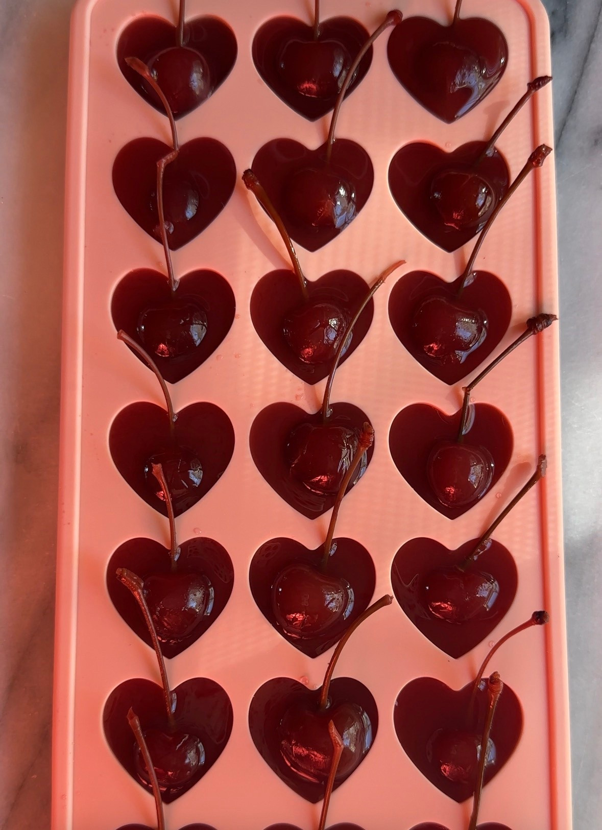 Heart ice cube mold❤️🍒

#LTKSeasonal #LTKfoodie #LTKHome