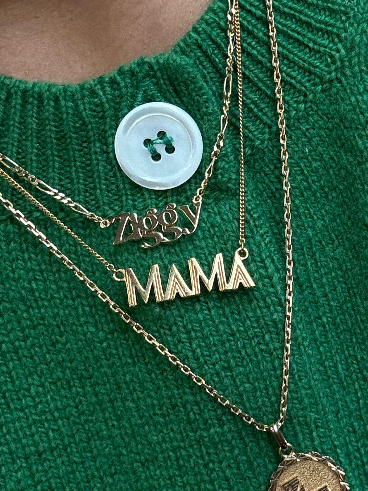 My most worn necklaces
Name necklace, gift idea, gold necklaces, layering, perfect gift, new mama gift, push present, mama necklace, daisy jewellery, Rachel Jackson London 

#LTKmaternity #LTKuk #LTKgiftguide
