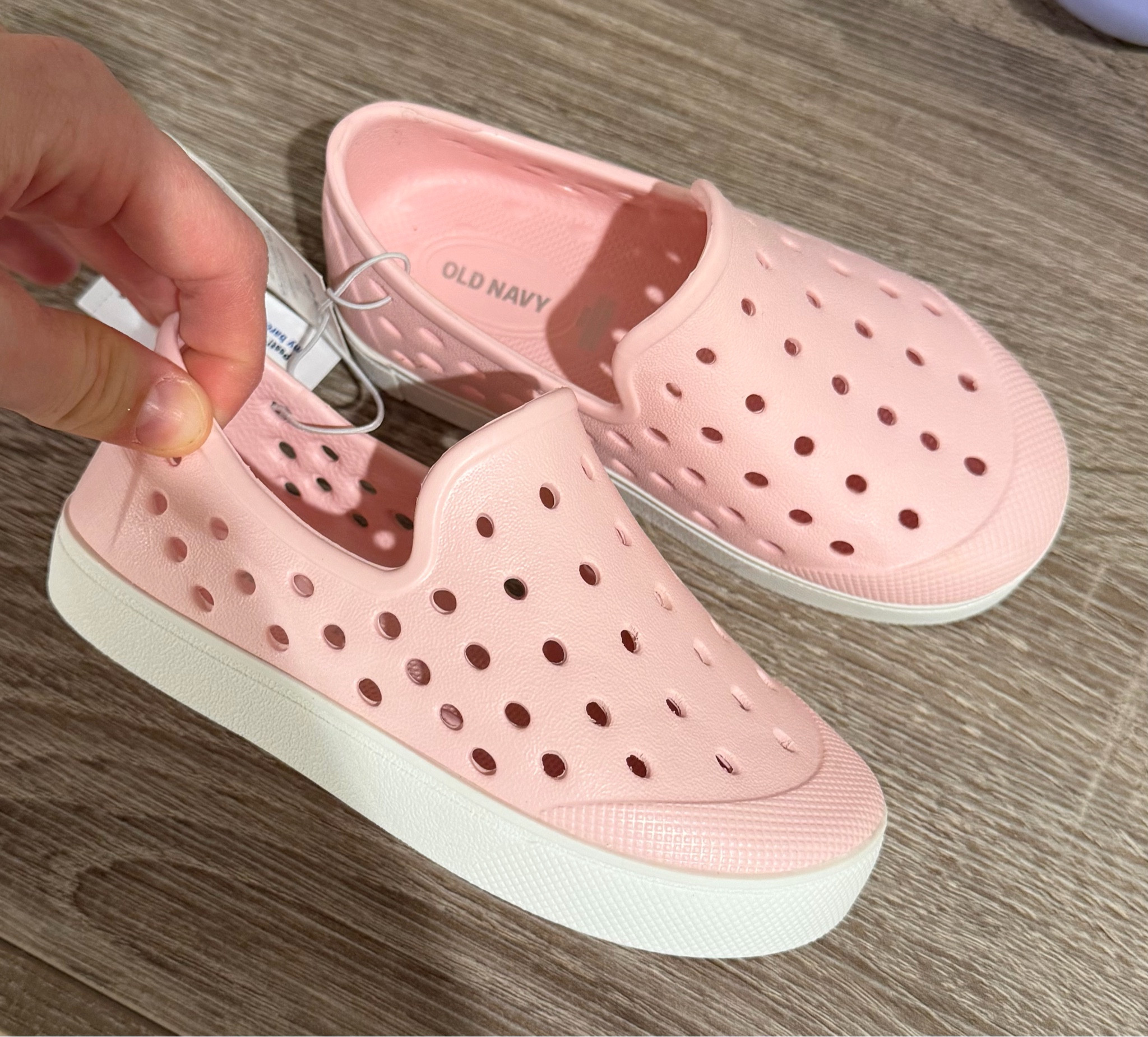 Best easy toddler shoes for wide feet