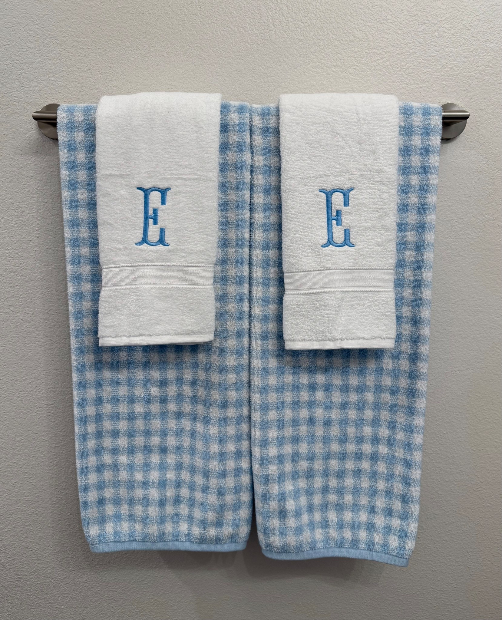 Cutest Bath Towels!


Blue bathroom
Blue towels
Printed towels
Preppy decor
Coastal decor
Gingham towels
Blue gingham
Monogram towels
Personalized towels
Bathroom decor
Home decor
Preppy home

#LTKFindsUnder50 #LTKHome
