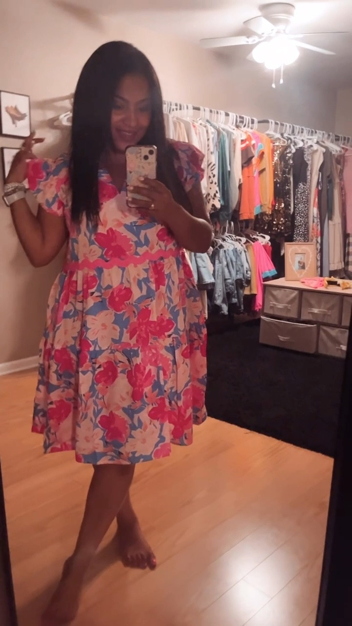 The PERFECT BTS DRESS 

•ruffle sleeves 
•summery print 
•comfy and breathable 

#LTKTeacher 


#LTKSeasonal #LTKBacktoSchool #LTKMidsize