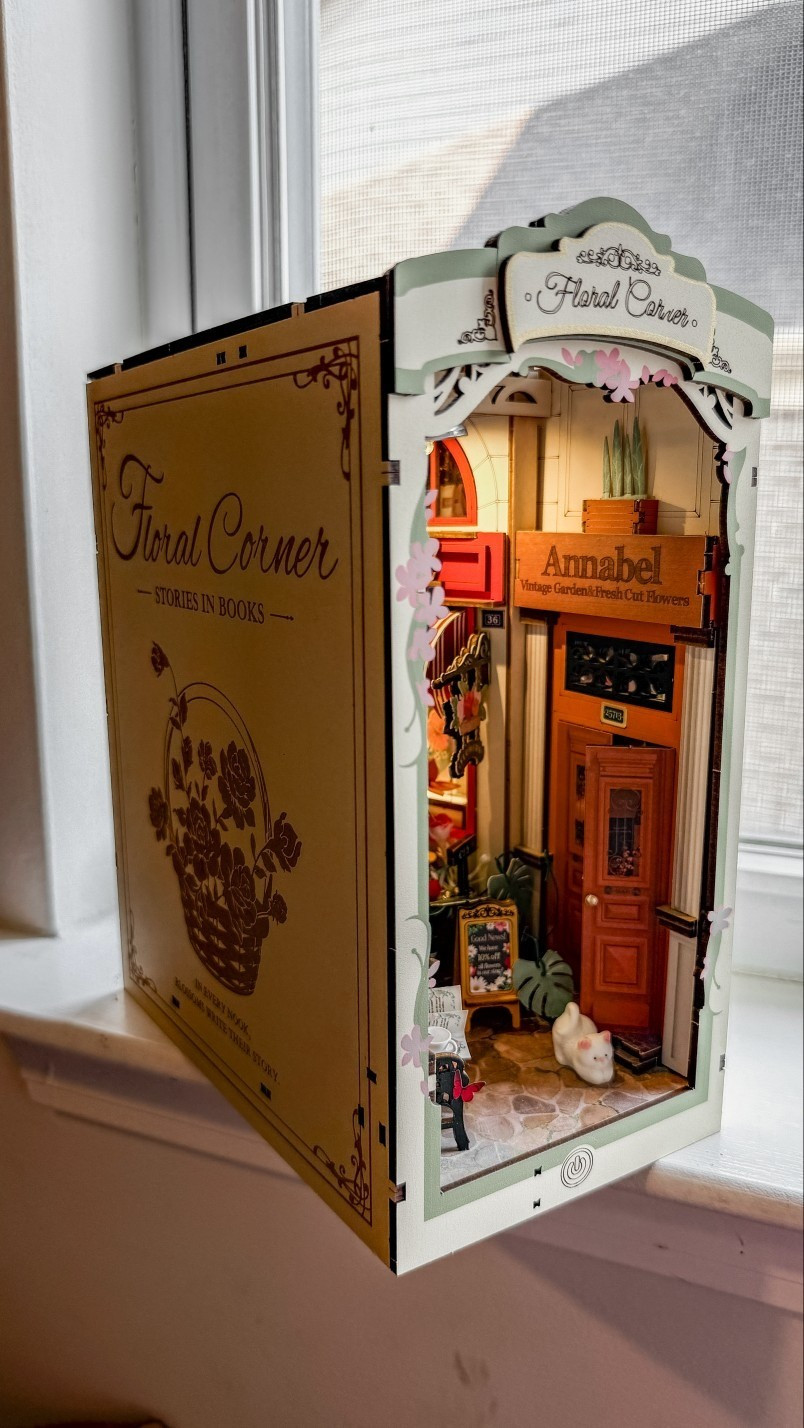 DIY Book Nook Floral Corner 3D Adult Puzzle

