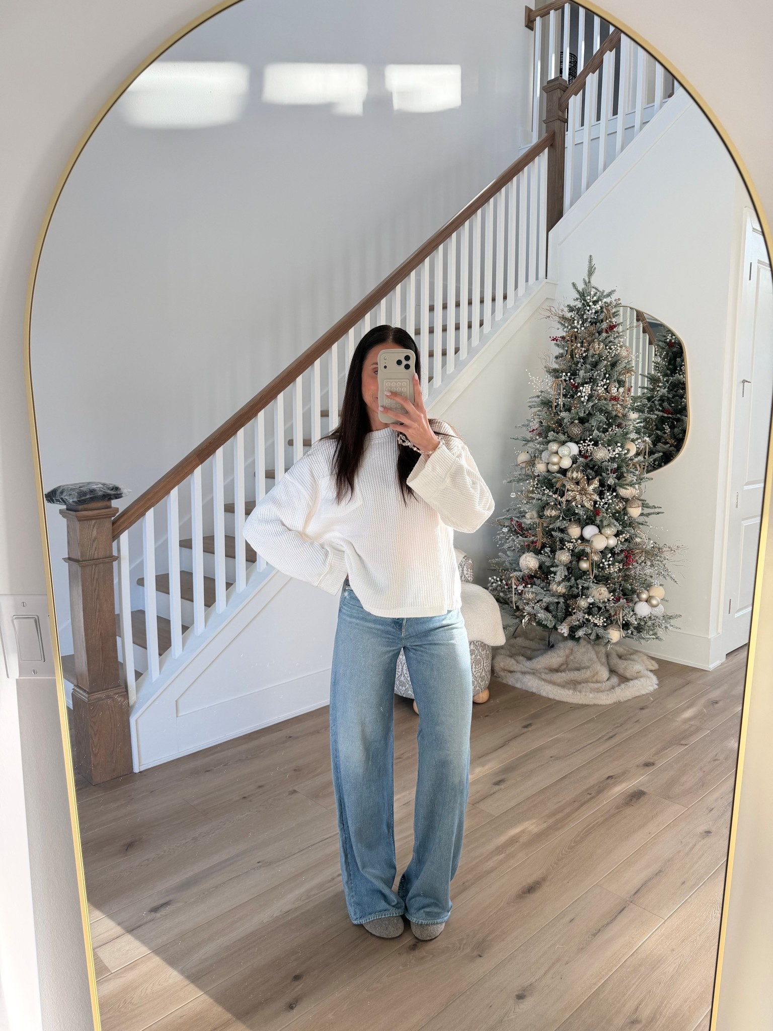 Sweatpants jeans 

#LTKdayinmylife #LTKmomlife #LTKgrwm