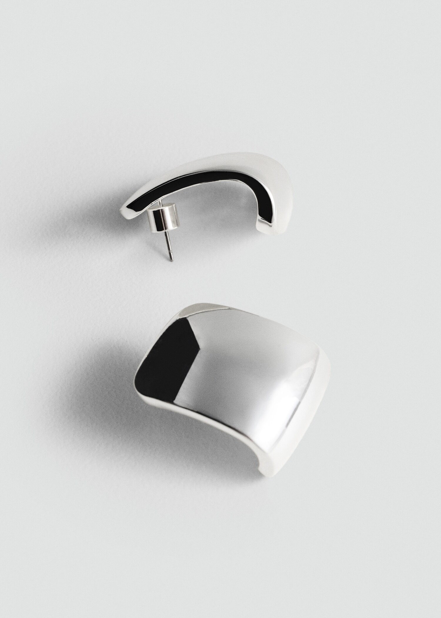 Volume hoop earrings - Women | MANGO USA | Mango (US/MX/AU)