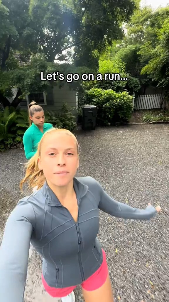 ahhh we are on our running grind … buckle up baby should I do a half marathon 

 #LTKActive #LTKStyleTip