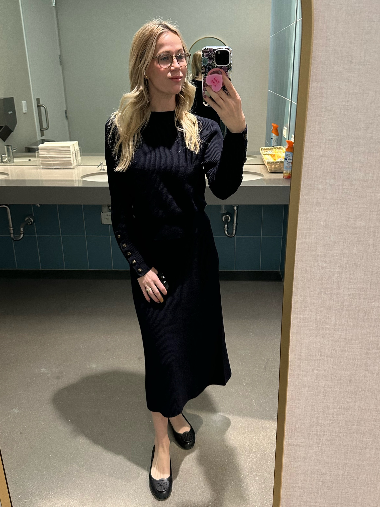 finally got to wear my Sezane sweater set!! it’s comfy, gorgeous, and I need it in every color 

#LTKWorkwear #LTKStyleTip #LTKSeasonal