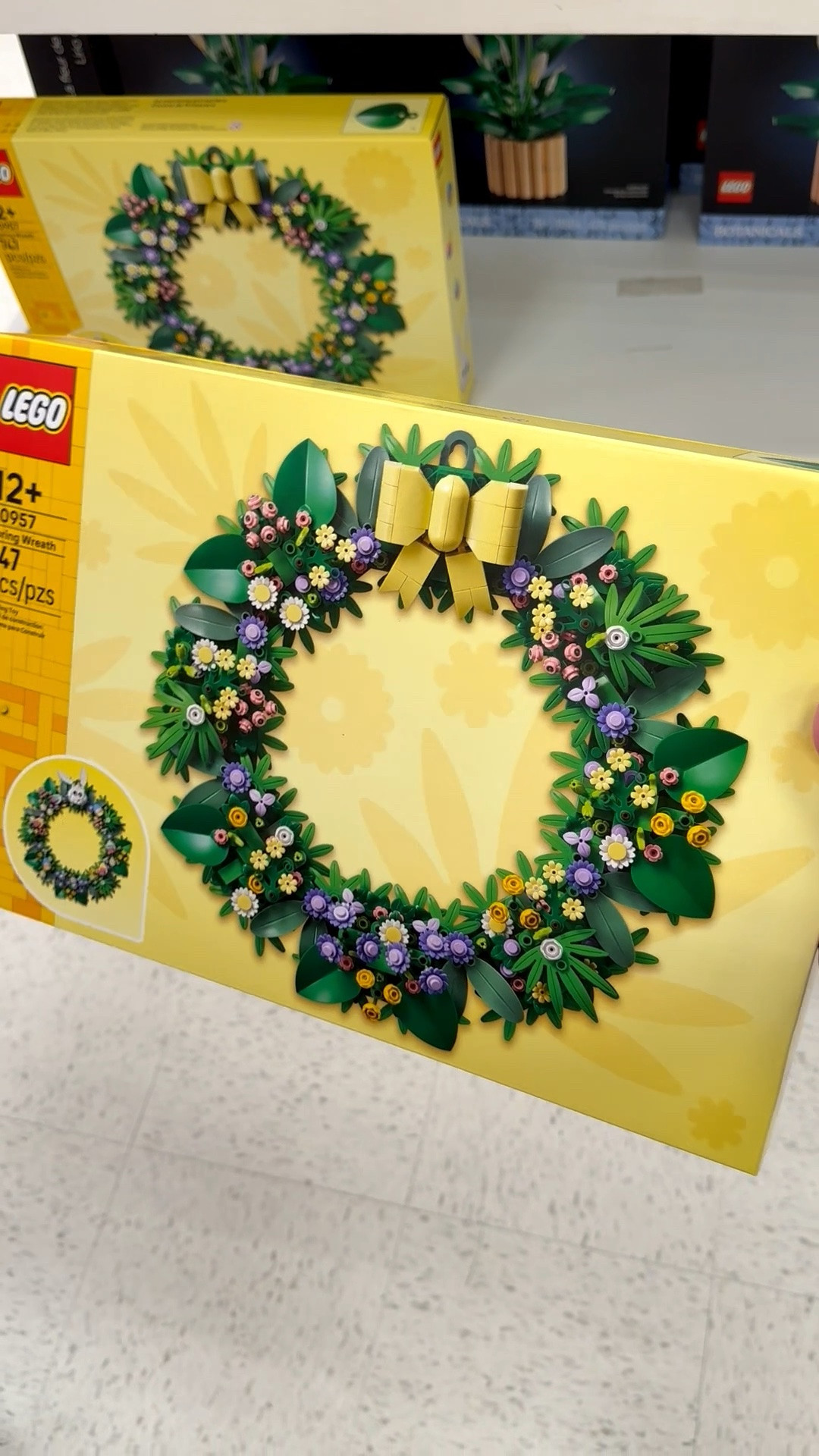 Looking for an activity to keep you or your kids busy during the summer or a rainy day? I’m loving the botanical collection from Lego…so many beautiful projects. 💐

#wreath #legobotanical #summerwreath #kidscrafts #summercrafts #kidsactivities #legoset

#LTKSeasonal #LTKKids