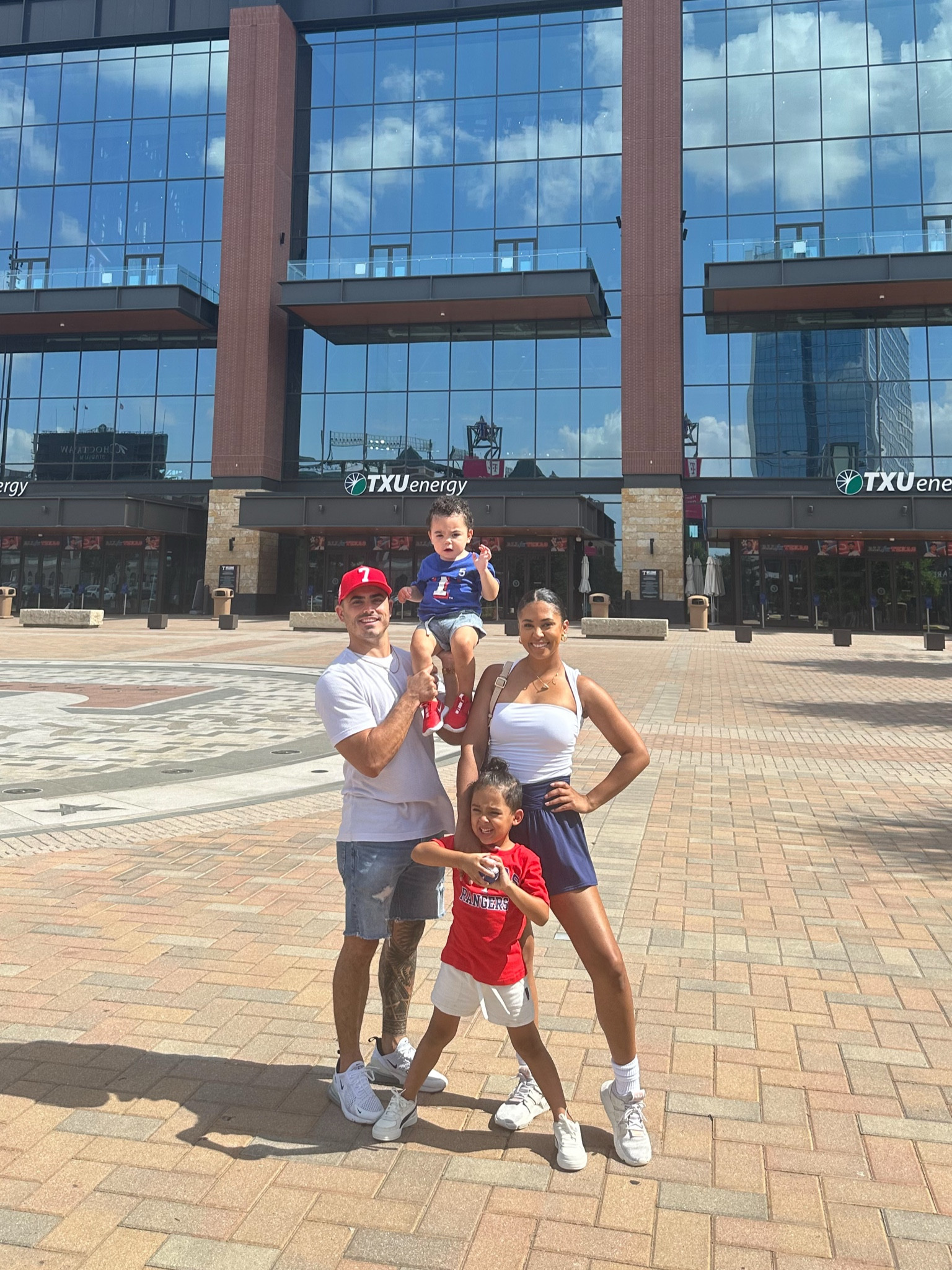 Texas Rangers Game ❤️⚾️💙

#LTKFamily #LTKSummerEdit #LTKFindsUnder50