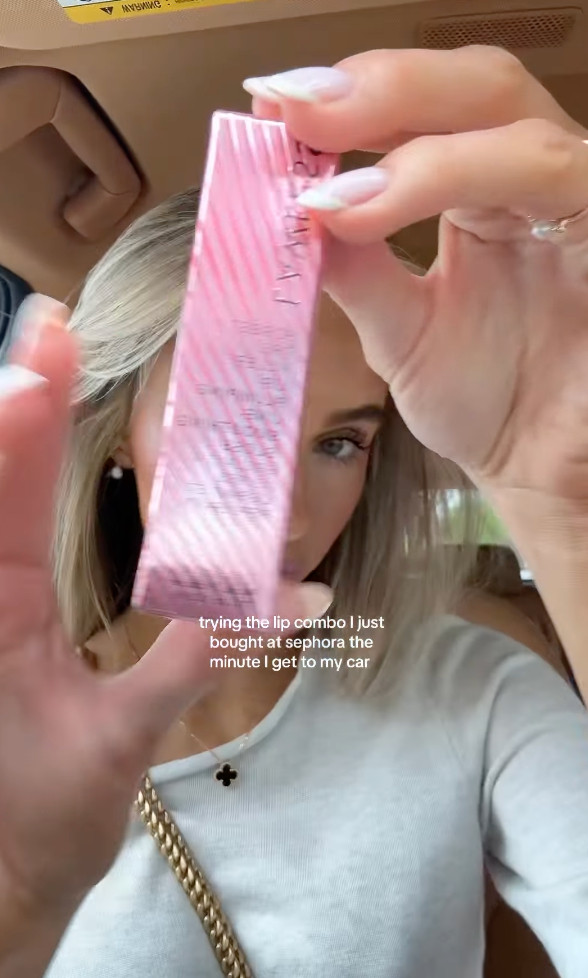 new lip combo unlocked 🔓💄

#lipcombo #lawless #makeupmusthaves #sephorasale 

 