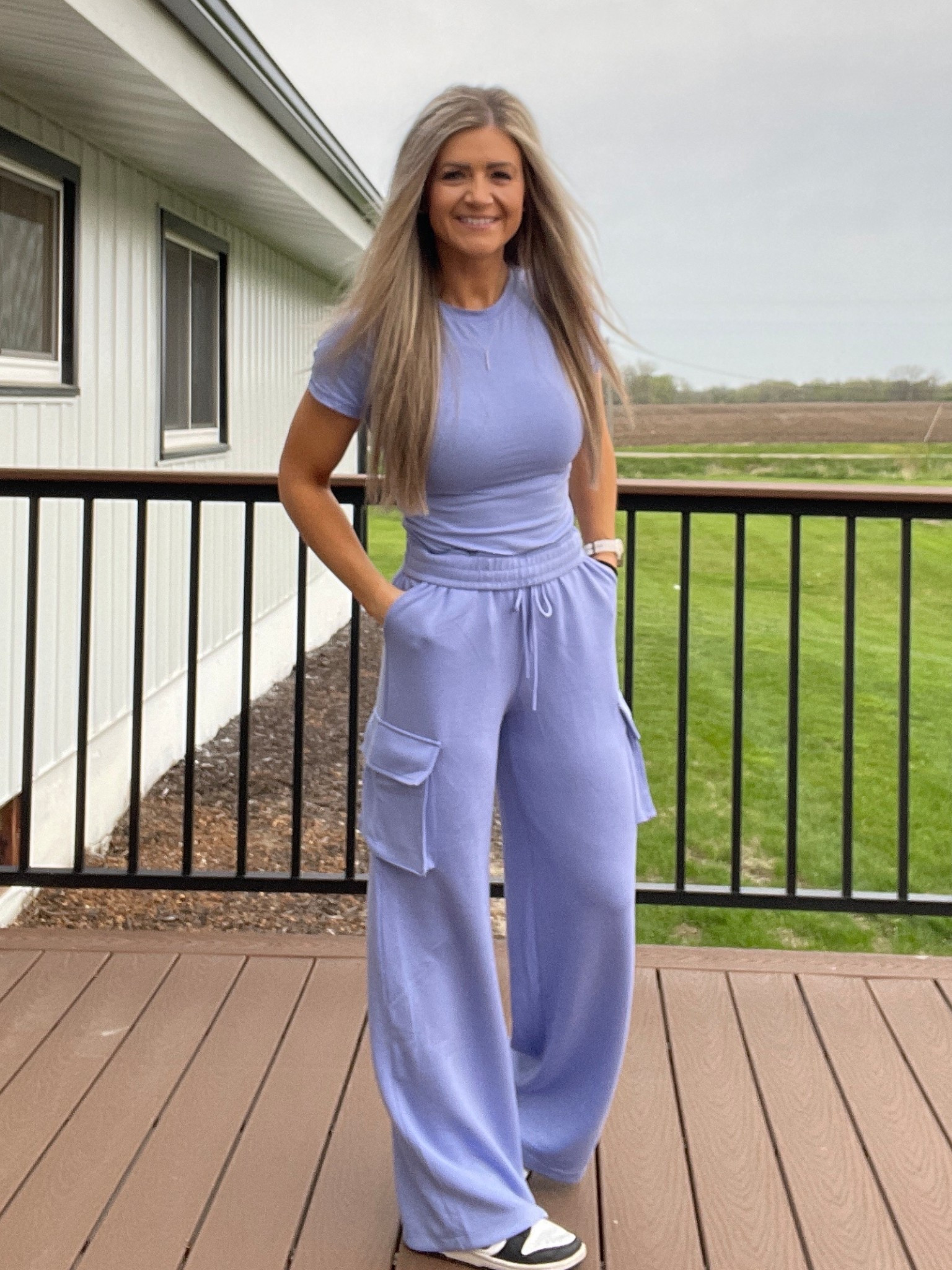 Like butta 🙌🏻
Size down in bottoms - XS
Fitted top - S