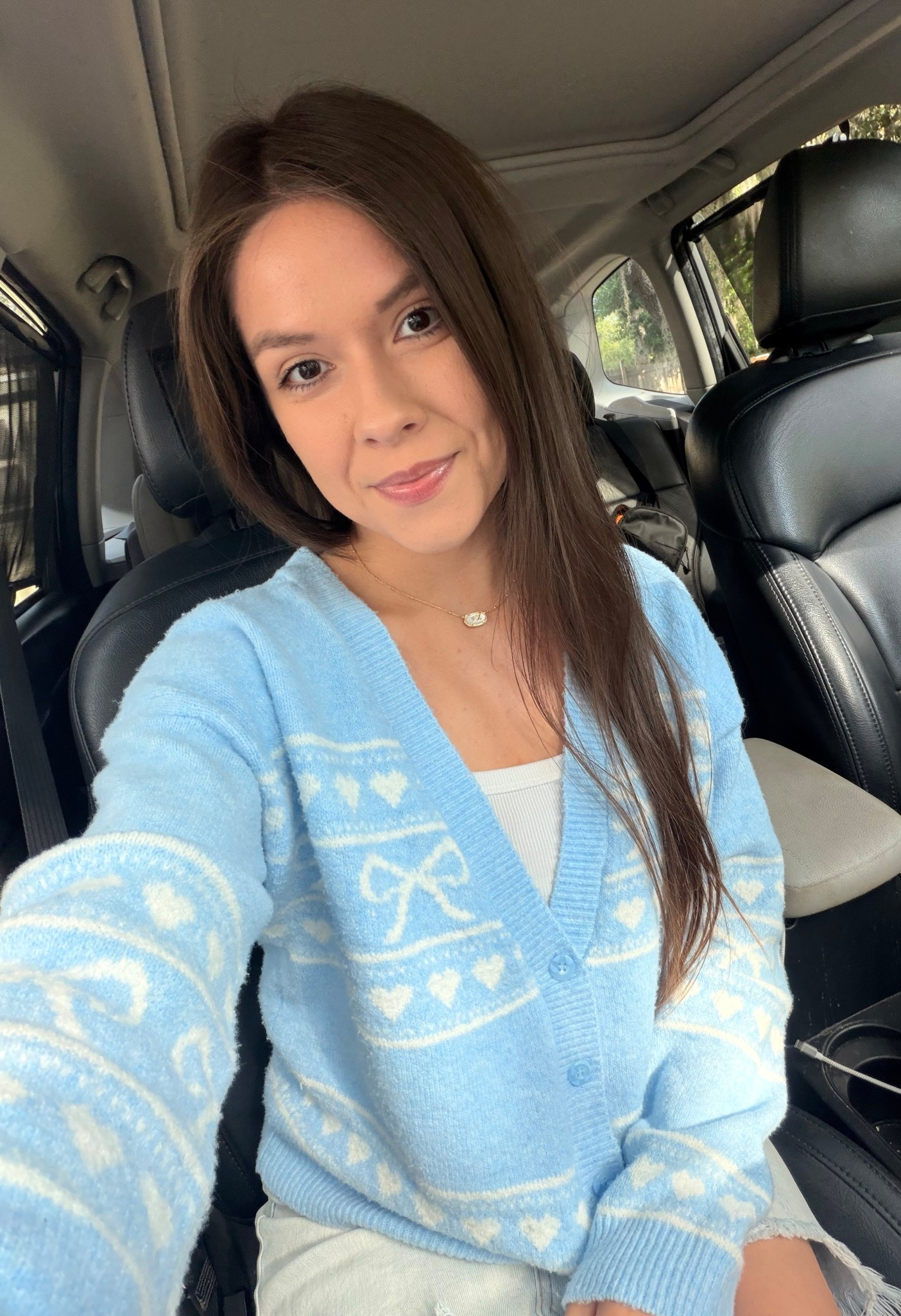 walmart cardigan score🩵❄️

#walmart #walmartfashion #cardigan #sweaterweather 

#LTKFindsUnder50 #LTKHoliday #LTKootd