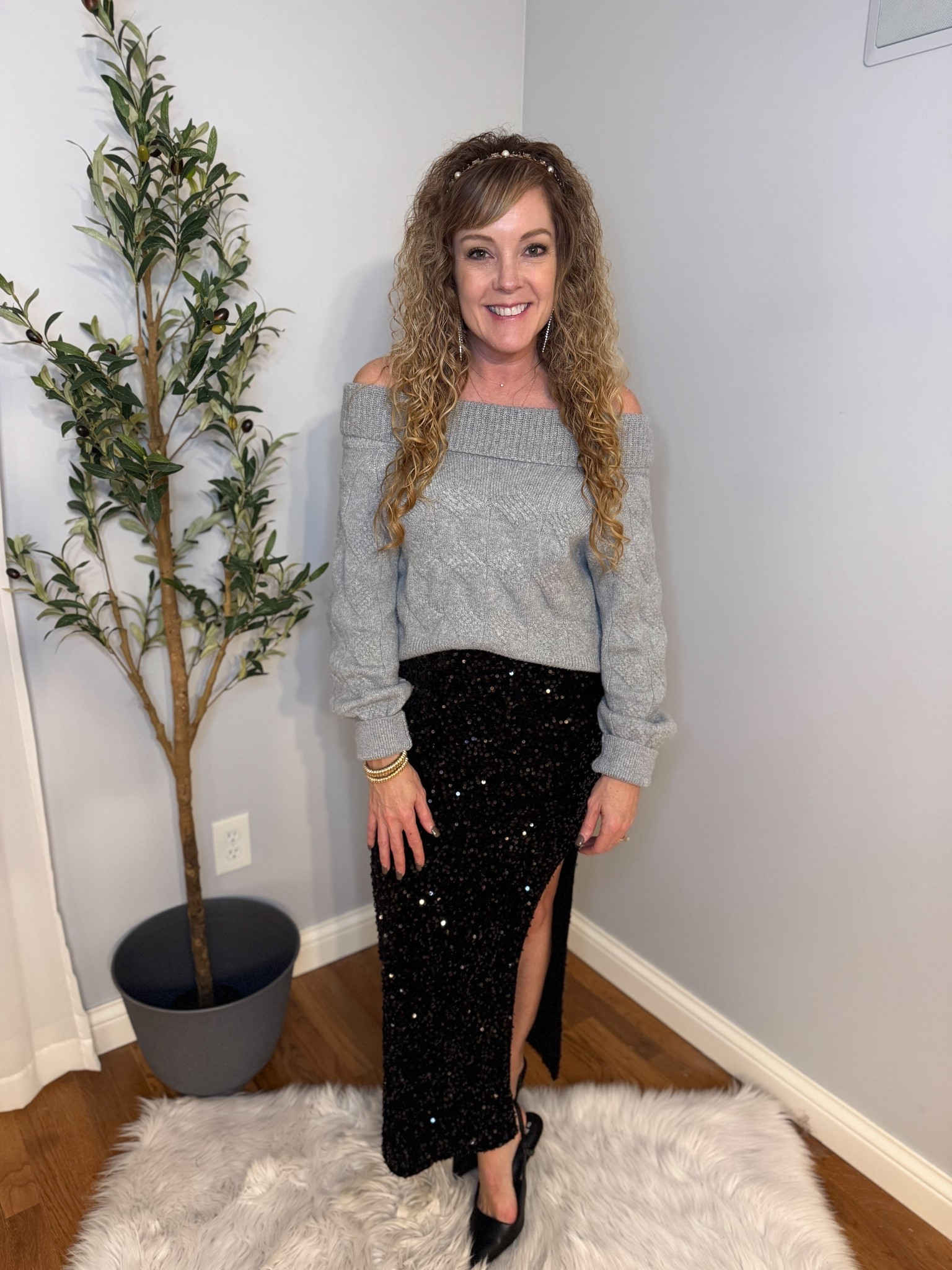 Walmart holiday outfits! Christmas outfits / new years outfit 

Gray OTS sweater- size medium 
Skirt- size small
Heels- size 8, recommend sizing down .5 size 

#LTKOver40 #LTKFindsUnder50 #LTKHoliday