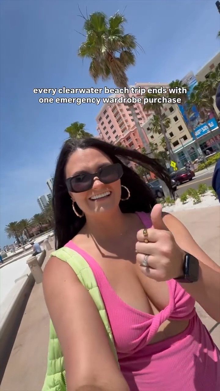 My shoes were uncomfy soooo I needed new flips flops 🤪 #clearwaterbeach