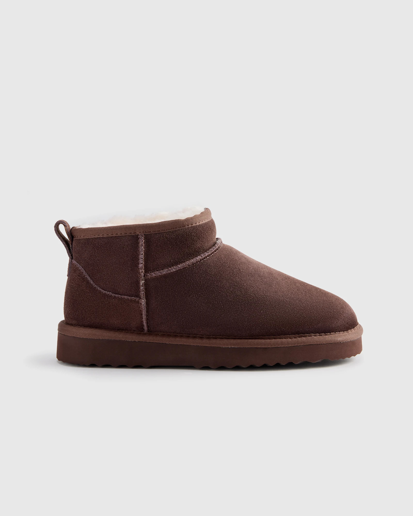 Quince | Australian Shearling Mini Boot in Black, Size 7, Suede Leather | Quince