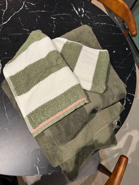 Beverly Hills hotel inspo towels 