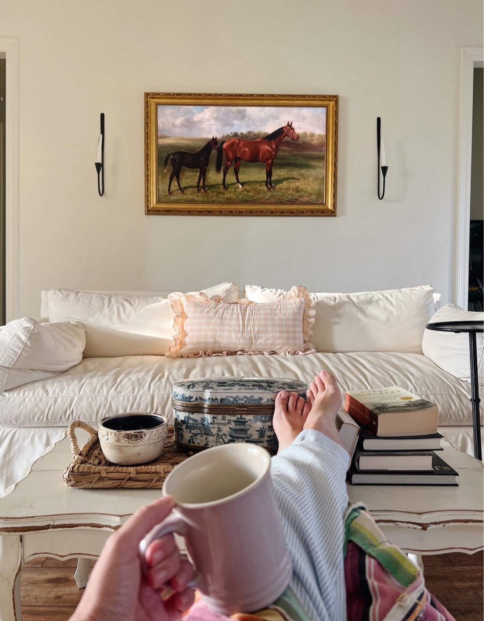 Happy New Year! ☕️

Frame TV, Pillow, Coffee Mug, Similar Porcelain Box, and Similar End Table all linked! 



#LTKhome #LTKsalealert