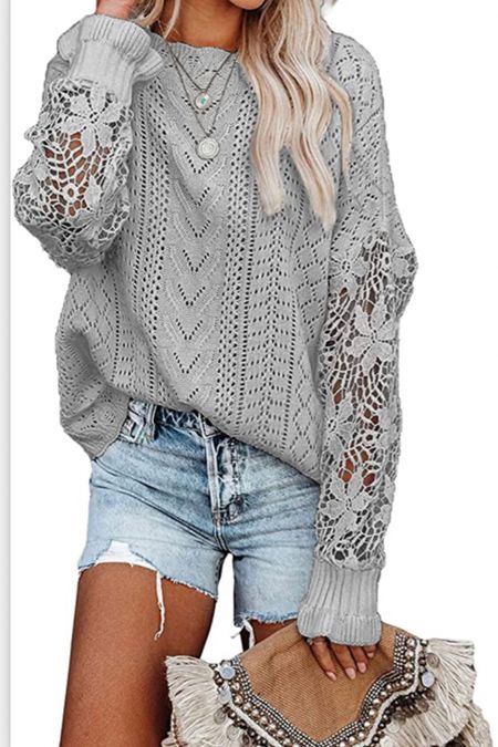 This adorable sweater 🔥🔥 on lightning deal today + 15% click coupon!! 

#LTKunder50 #LTKSeasonal #LTKsalealert