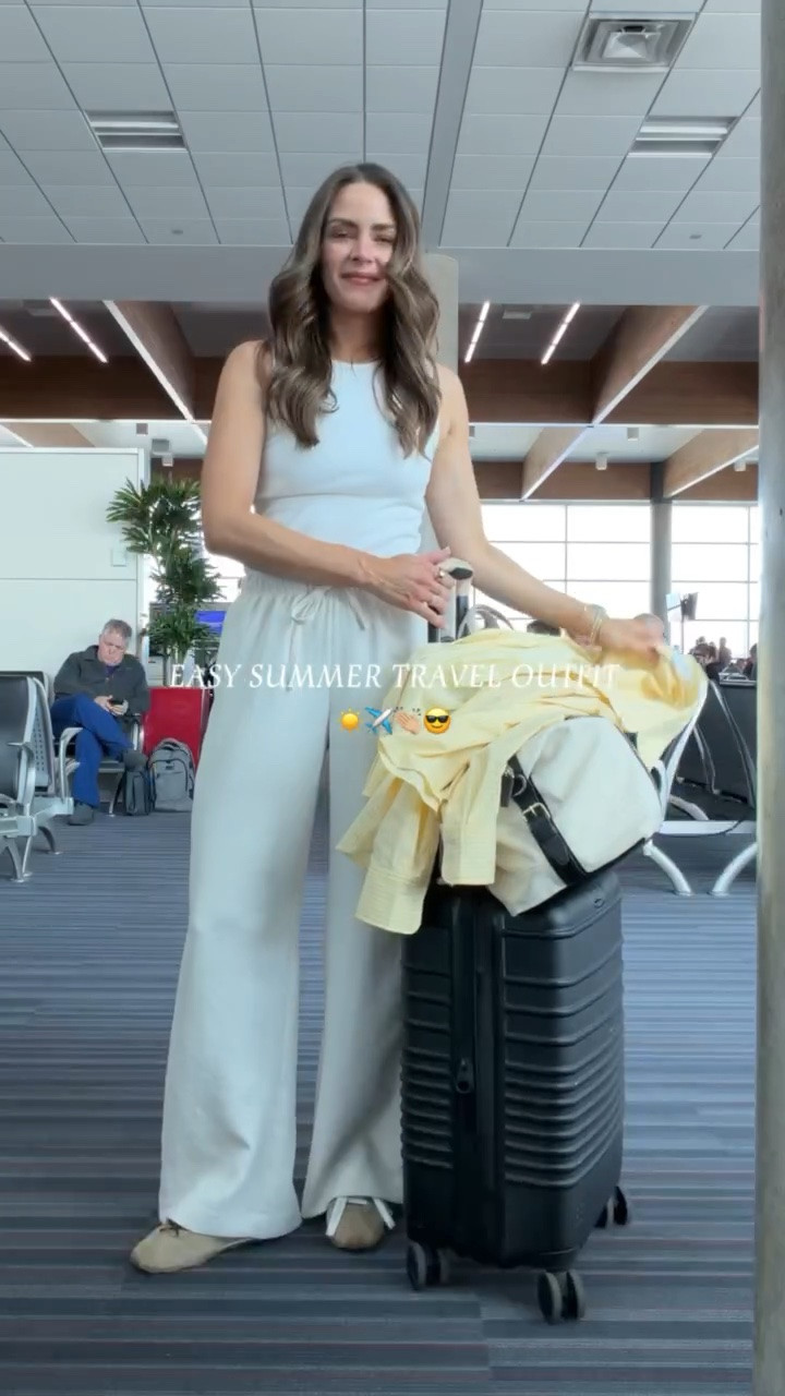TRAVEL OUTFIT INSPO ✨✈️
My fav pants are on sale now

#LTKootd #LTKTravel #LTKdayinmylife