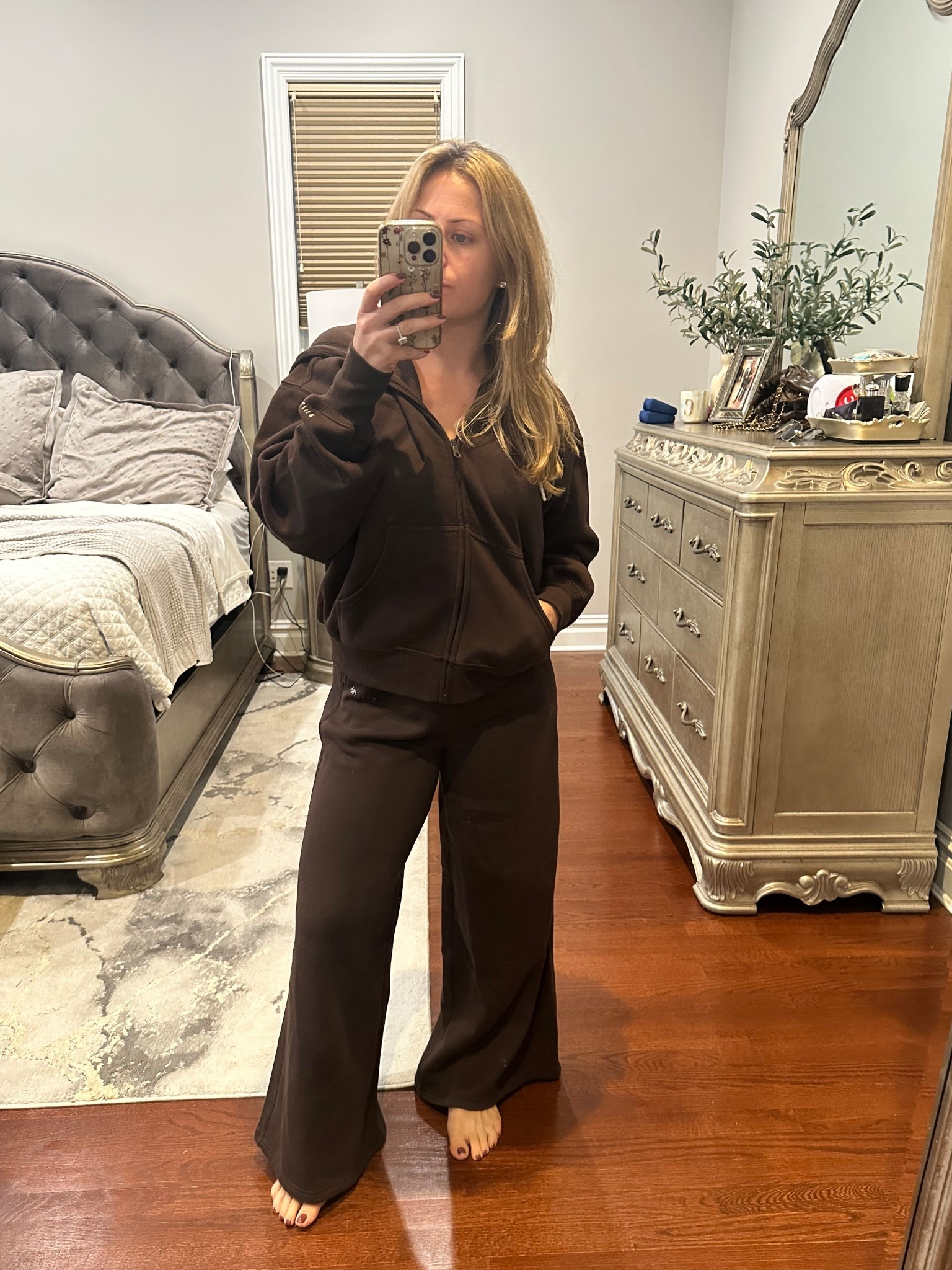 The comfiest loungewear (petite sizing - I wear XS short) 

#LTKFindsUnder100 #LTKStyleTip #LTKFallSale