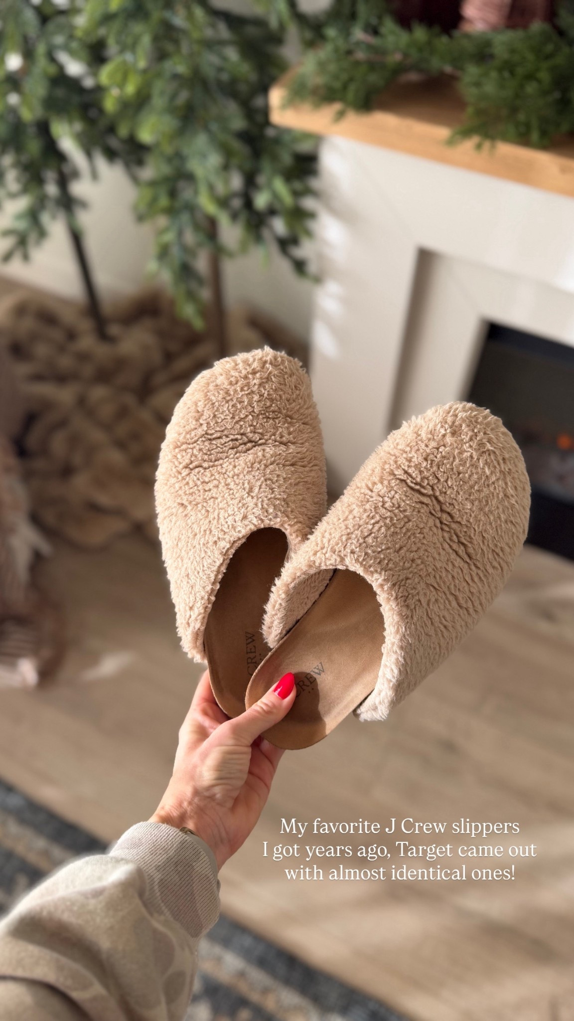 My fav slippers that I wear on repeat. Target just came out with similar slippers! Makes a cozy gift too!

#LTKGiftGuide #LTKHoliday #LTKFindsUnder50