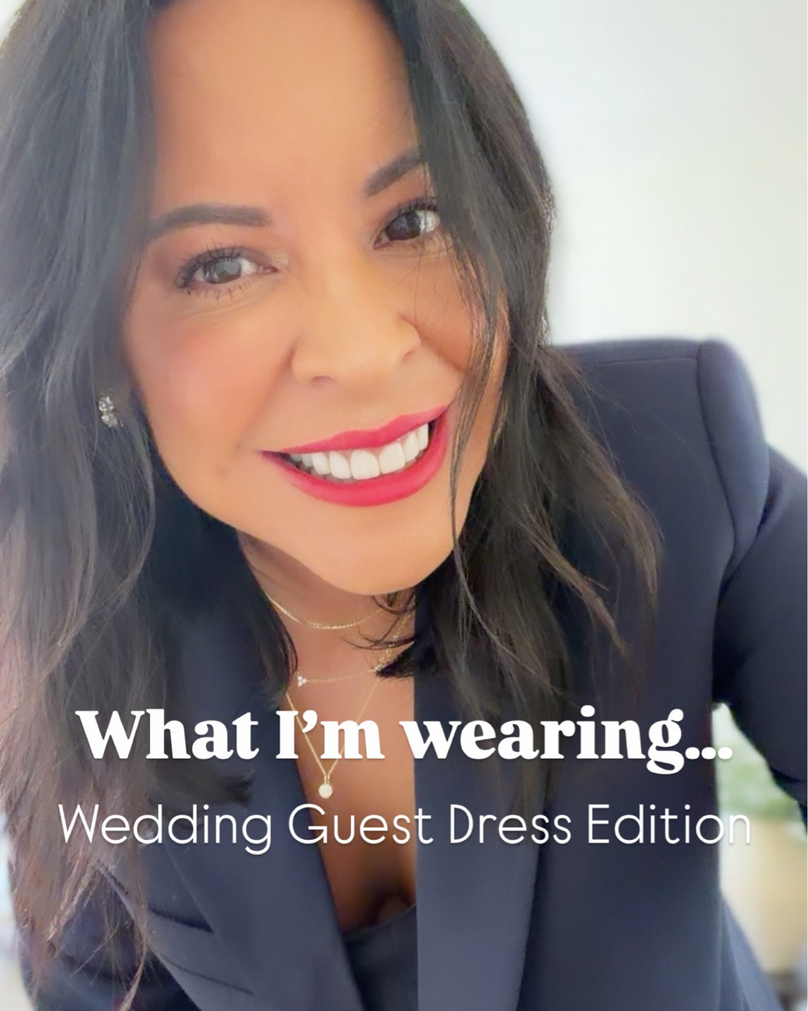 You know that feeling when you put on a dress and instantly feel good?! THIS is one of those dresses! Flattering, comfortable, and just the right amount of dressy. At 46, I want something that makes me feel confident without sacrificing comfort, and this one checks all the boxes!