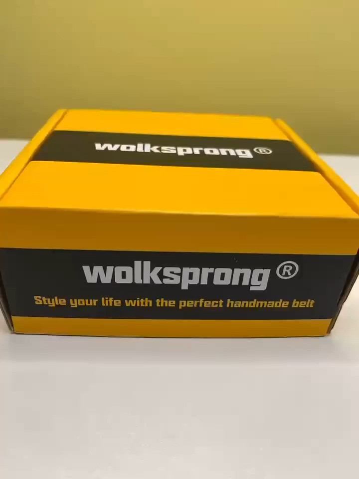 Durable, stylish, and built to last! 💪🔥 This full-grain leather belt is perfect for work or everyday wear, featuring a heavy-duty design and high-hardness buckle. A classic staple that comes in a gift box—great for any occasion!  

 #LTKWorkwear #LTKFamily #LTKMens