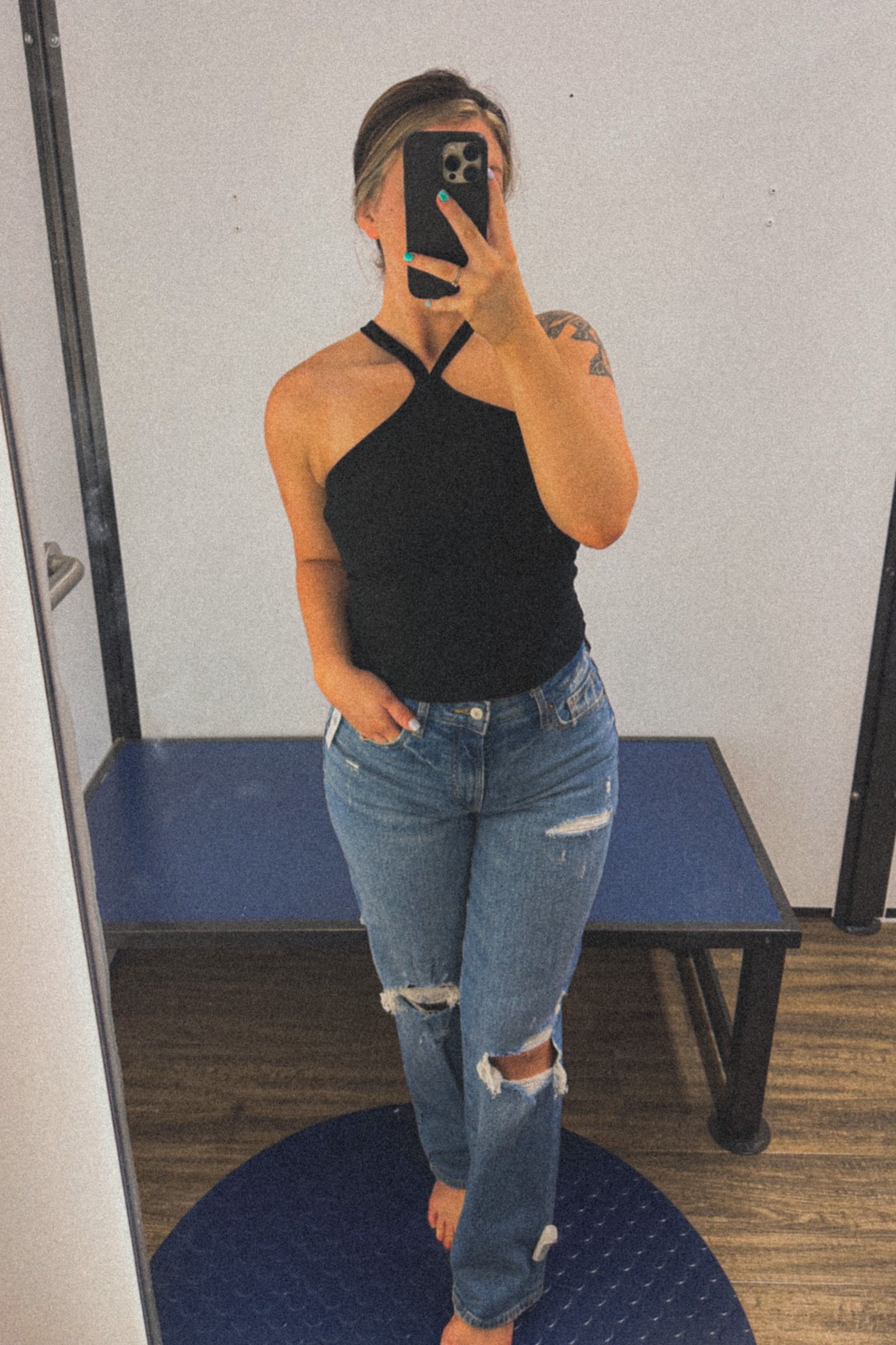 I'm in a medium in the tank and a size 6 in the jeans! 

#LTKmidsize #LTKstyletip #LTKfindsunder50