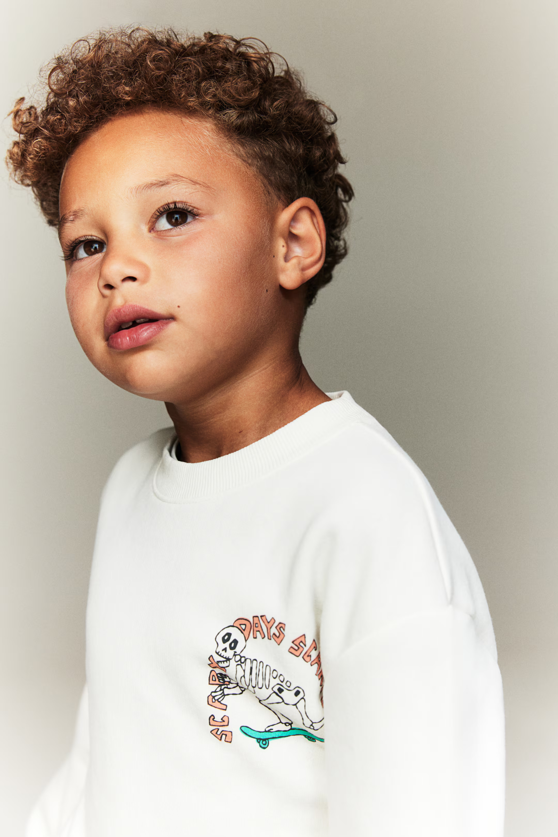 Sweatshirt - Round Neck - Long sleeve - White - Kids | H&M US | H&M (US + CA)