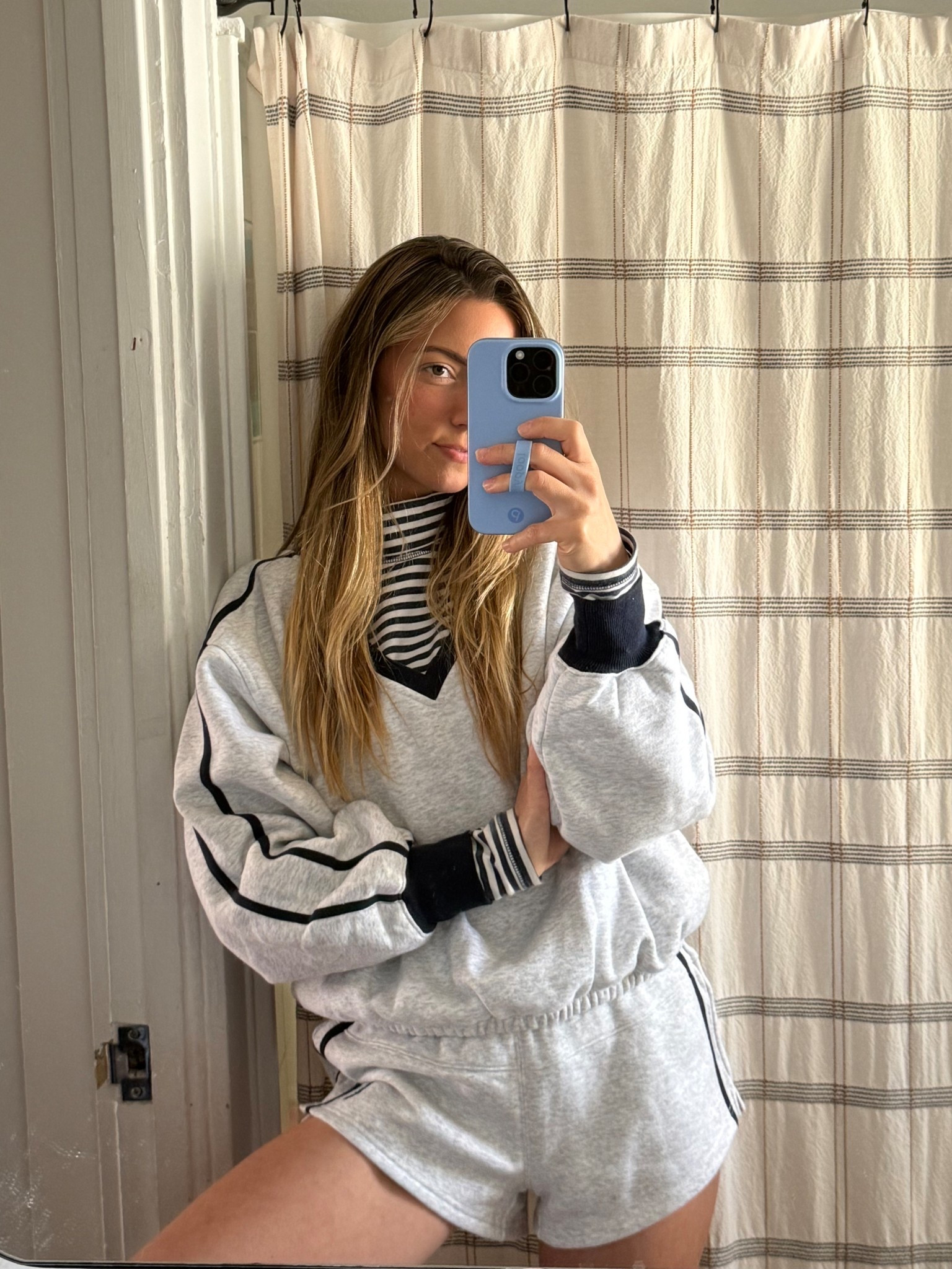 Channeling my inner 90s cool mom with this set. The navy and gray combo is too good! 

Wearing size XS in both the set and the long sleeve underneath

#LTKActive #LTKmomlife #LTKootd