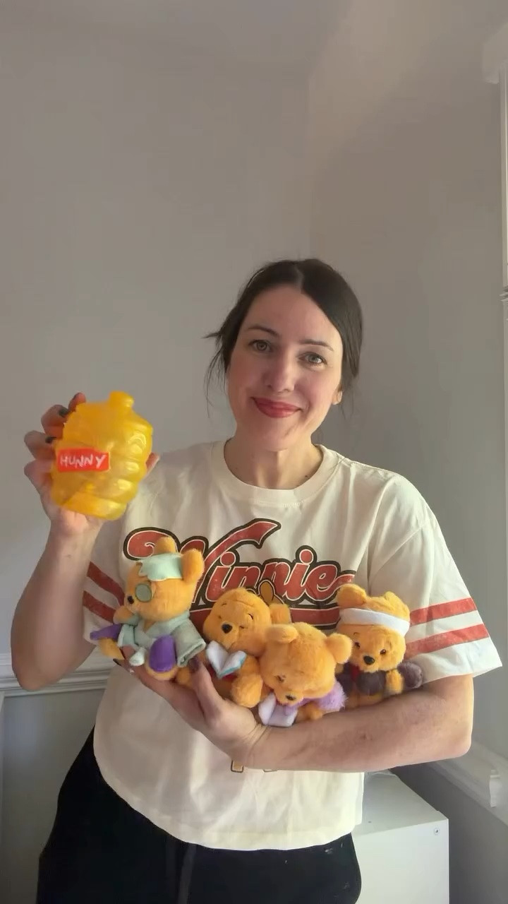 These are seriously such a favorite in my house of Winnie the Pooh loving kids and adults haha. They’re such soft little plush, perfect for cuddling 🥰. #winniethepooh #momof3