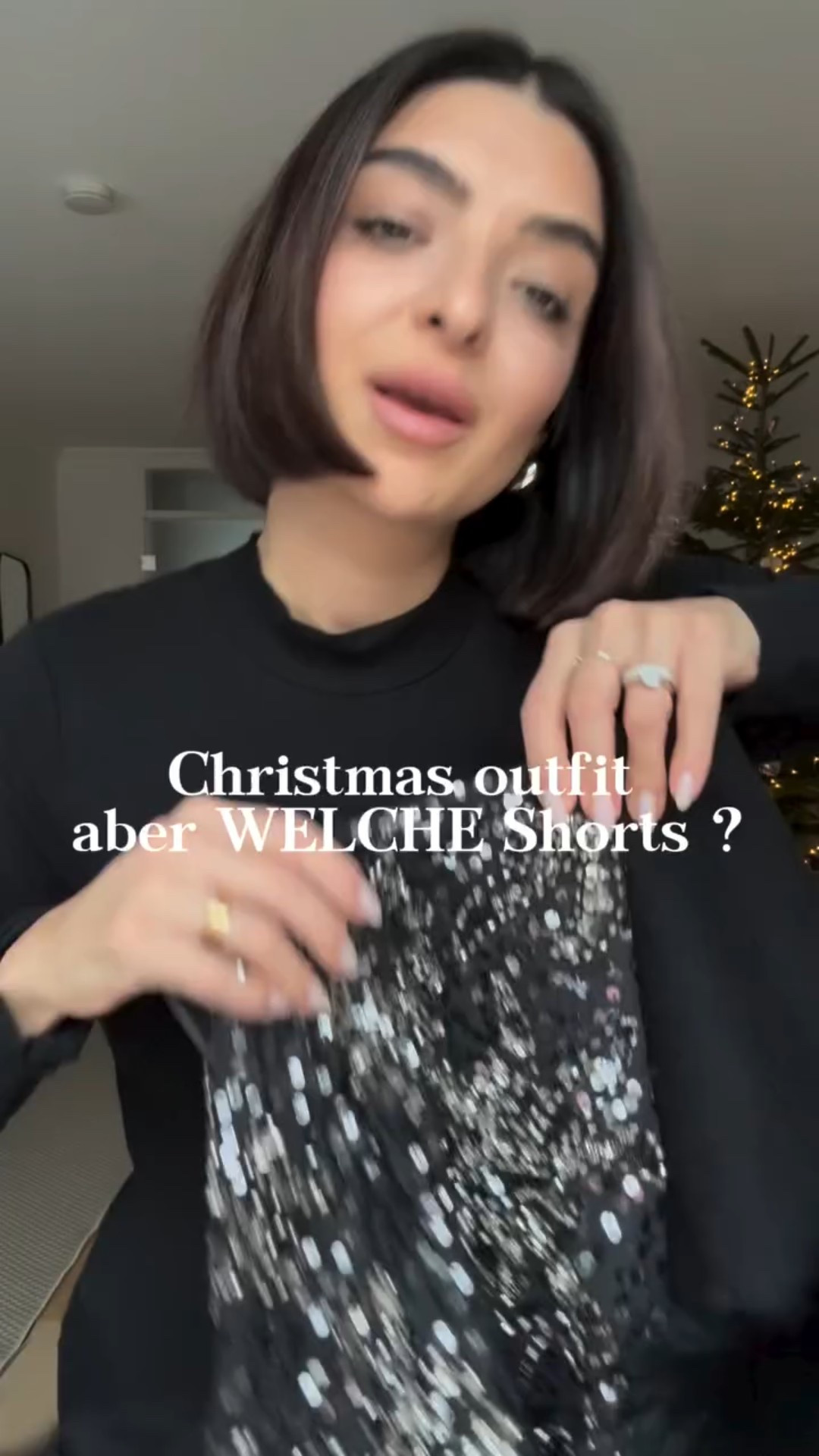 Christmas outfit, aber welche Shorts ?
.
.
#christmasoutfit#fashionlook#allblack#glam#outfitinspo
