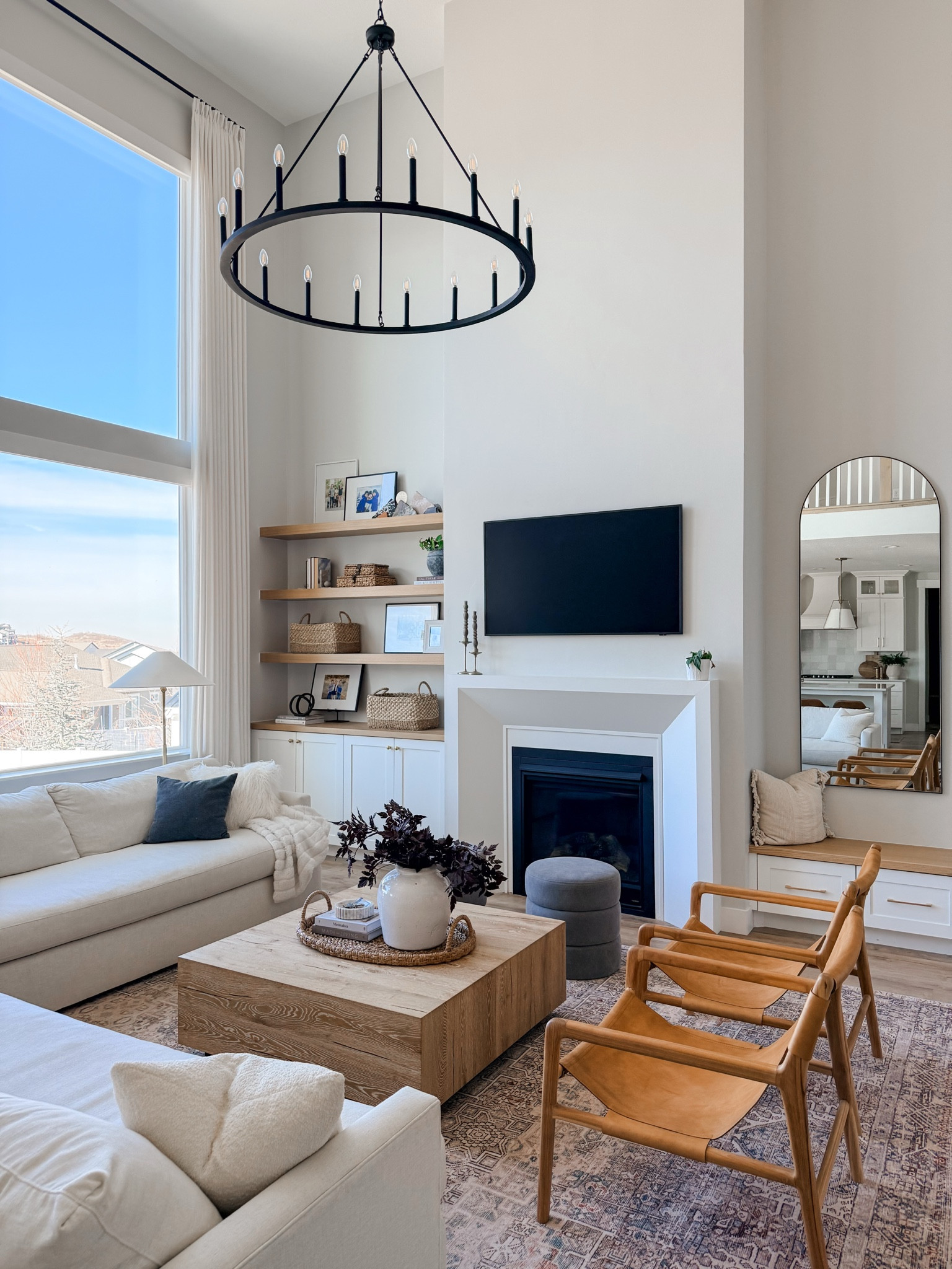 Living Room Lately 😍

#LTKSeasonal #LTKHome