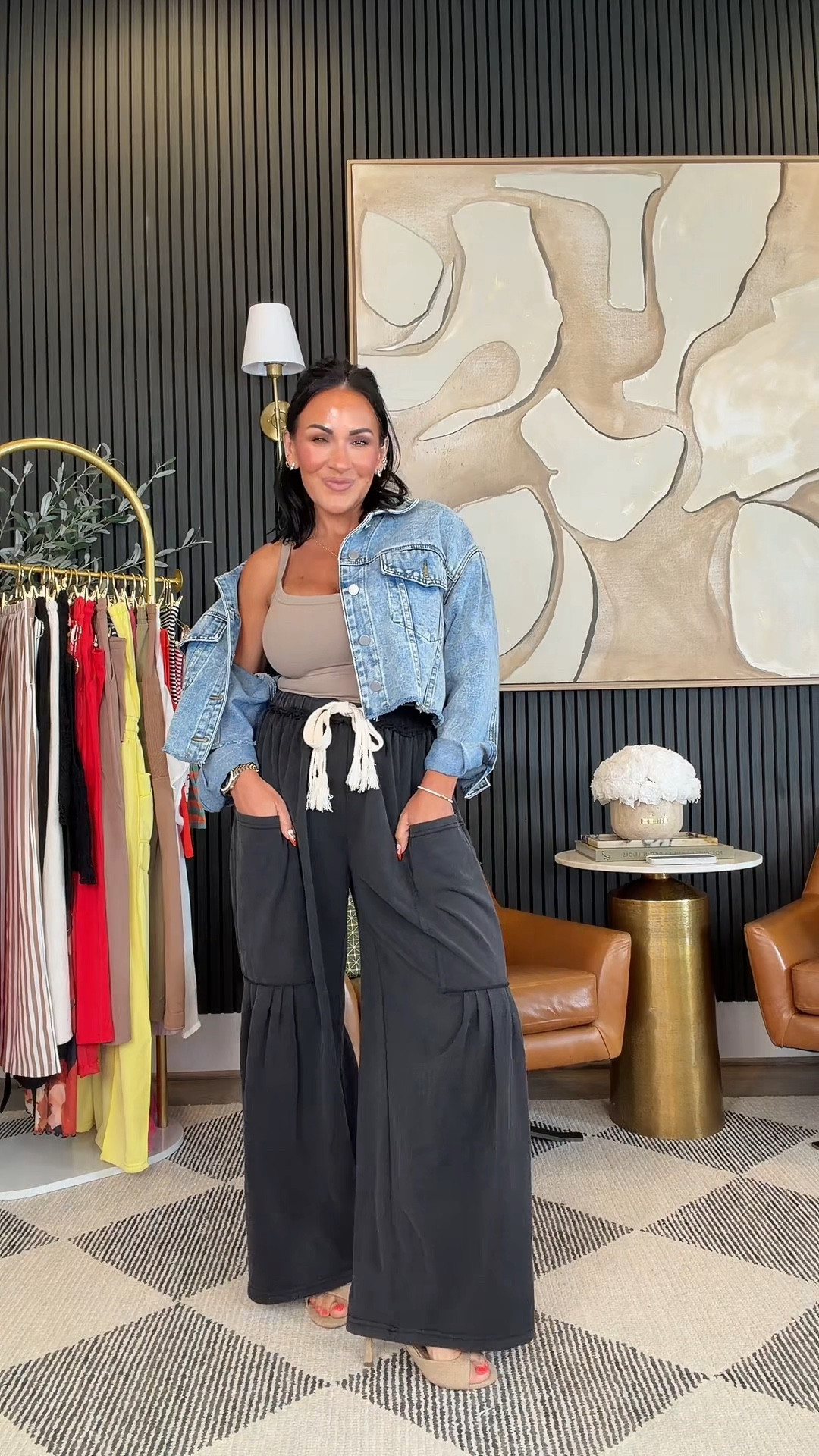 Besties… this is what happens when comfy meets pulled together 🤍✨

An easy elevated look that feels effortless but still gives she has taste. The kind of outfit you throw on for errands, lunch, travel days, or anytime you want to look cute without doing the most. And the best part? Every piece is budget-friendly.

Wearing a size small.

5’2” • 130 lbs • 34DD • 25” waist • size small

Comment CHIC and I’ll send everything 🤍

#AmazonFashion #PetiteFashion #Over40Style #CasualChic #AffordableStyle