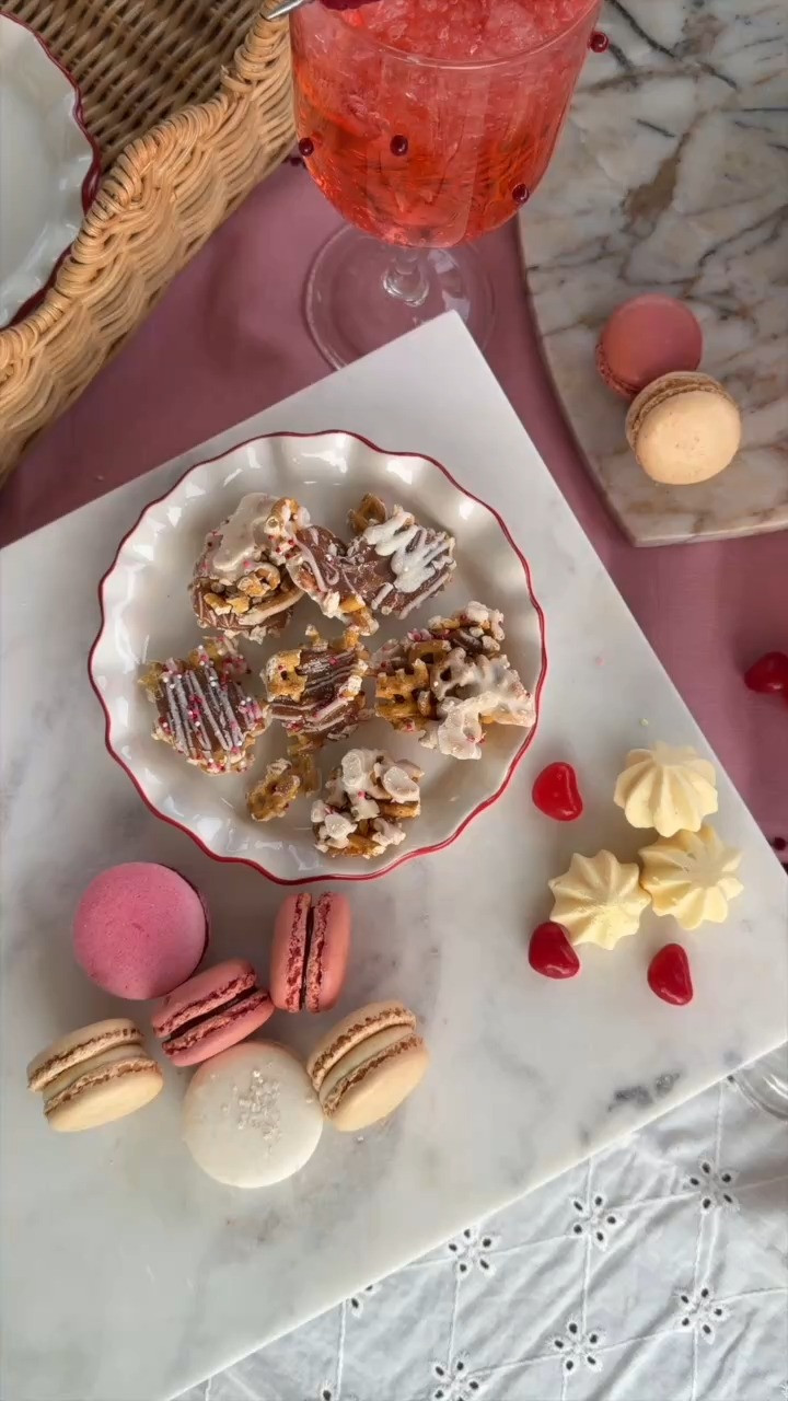 Everything you need for your Valentine's table 🍽️🩷 Target has their Valentine's Day decor & dinnerware on sale right now ⭐

Target, Williams Sonoma, Pottery Barn, Walmart, Valentine's Day, 2026, holiday decorating, seasonal 

 #LTKValentine #LTKSeasonal #LTKSaleAlert
