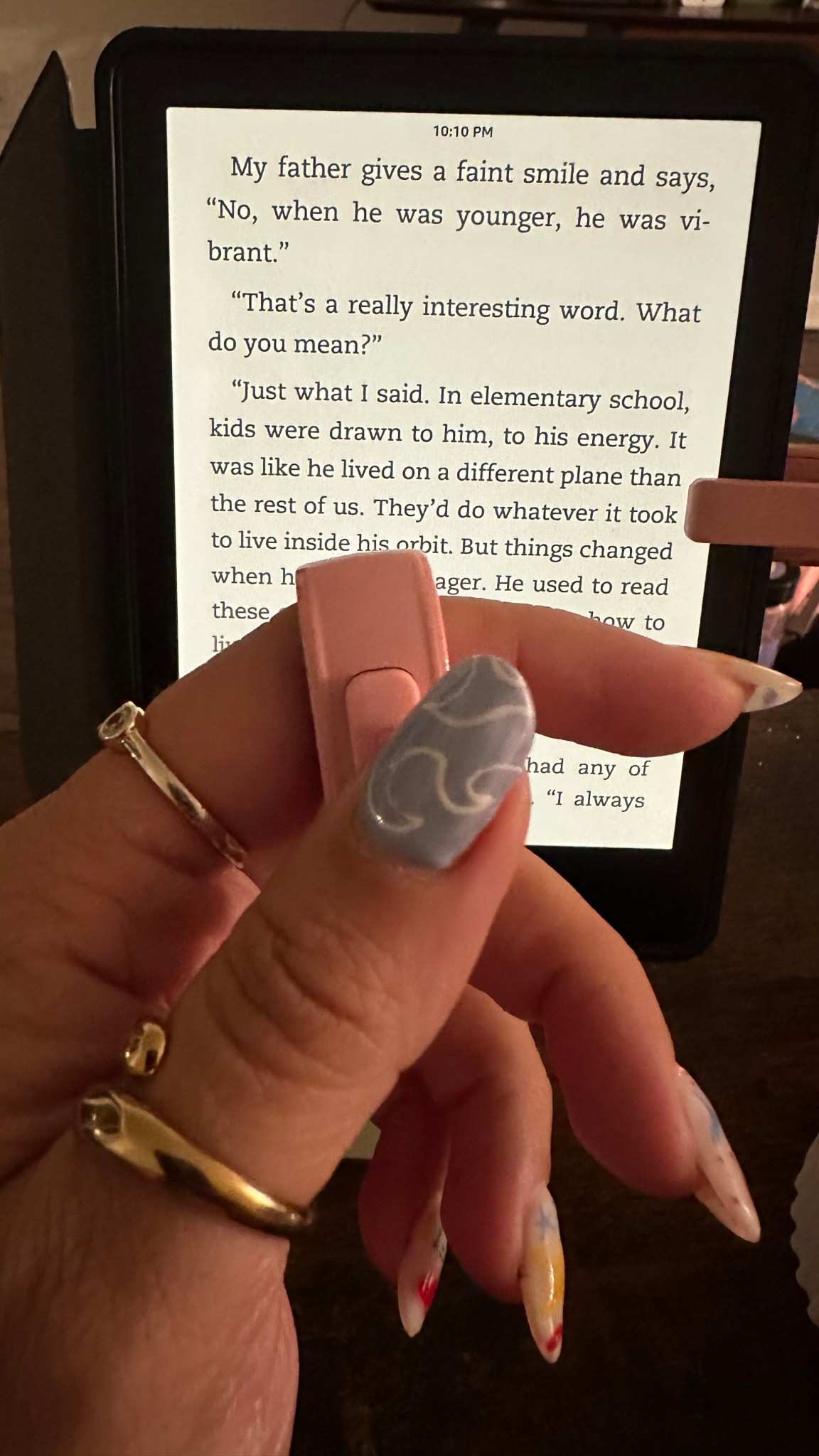 My little kindle clicker is such a necessary lil luxury 

#LTKStyleTip #LTKFindsUnder100 #LTKTravel