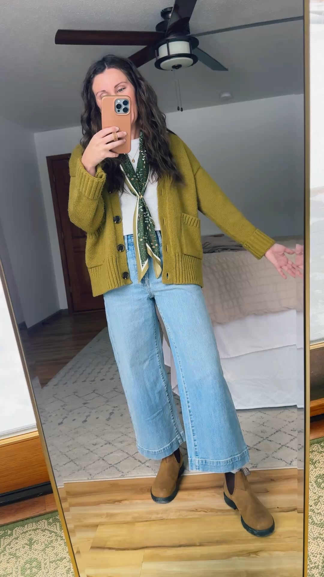 Wearing small in my tee , xs in my cardigan (linked similar bc it’s almost sold out), 0 short/petite in my jeans, and 6.5 in my blundstone boots. 

Love this cute scarf and I used my ring to “tie” it together!

#LTKgrwm #LTKPetite #LTKootd