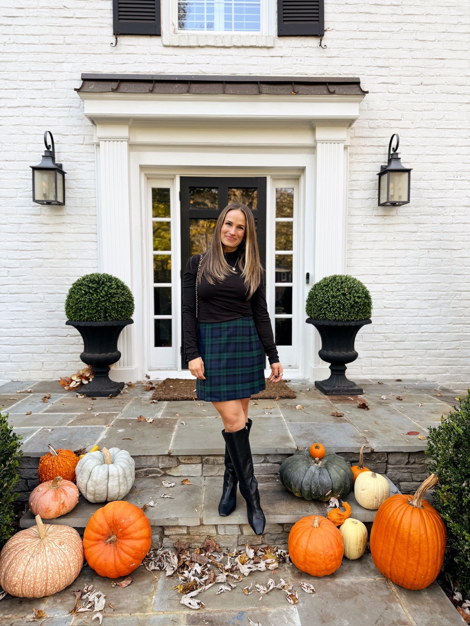 Thanksgiving outfit
Plaid miniskirt 
Black turtleneck 
Knee-high boots 
Crossbody bag

#LTKHoliday #LTKStyleTip #LTKSeasonal