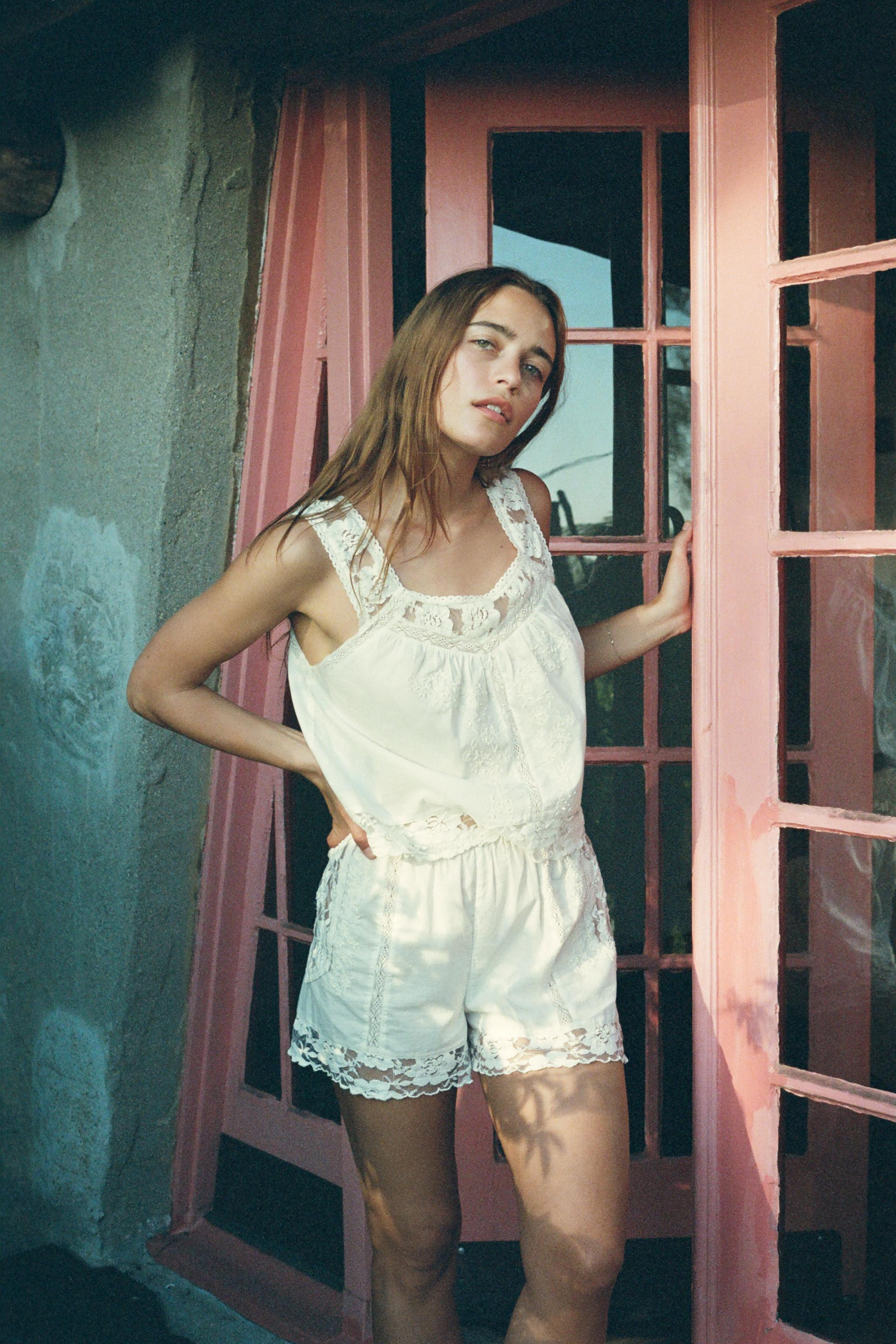 LIMITED EDITION EMBROIDERED LACE SHORTS | Zara UK