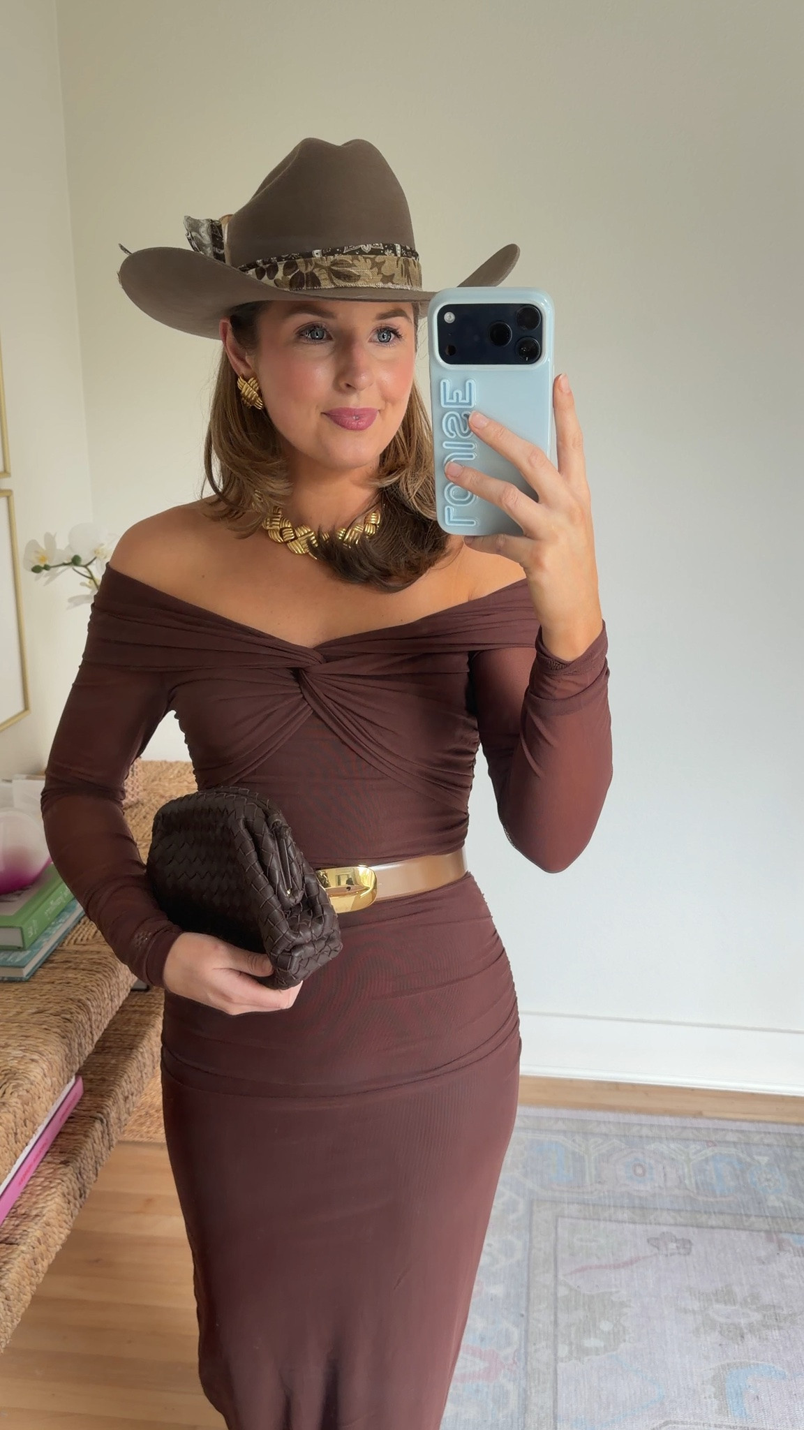 Western chic outfit idea! Wearing a S