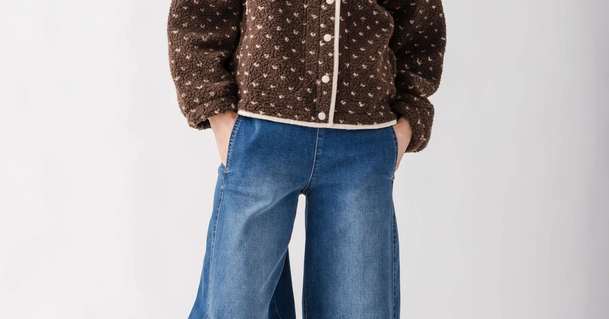 Buttermelon Dot Sherpa Fleece Snap Jacket | Social Threads