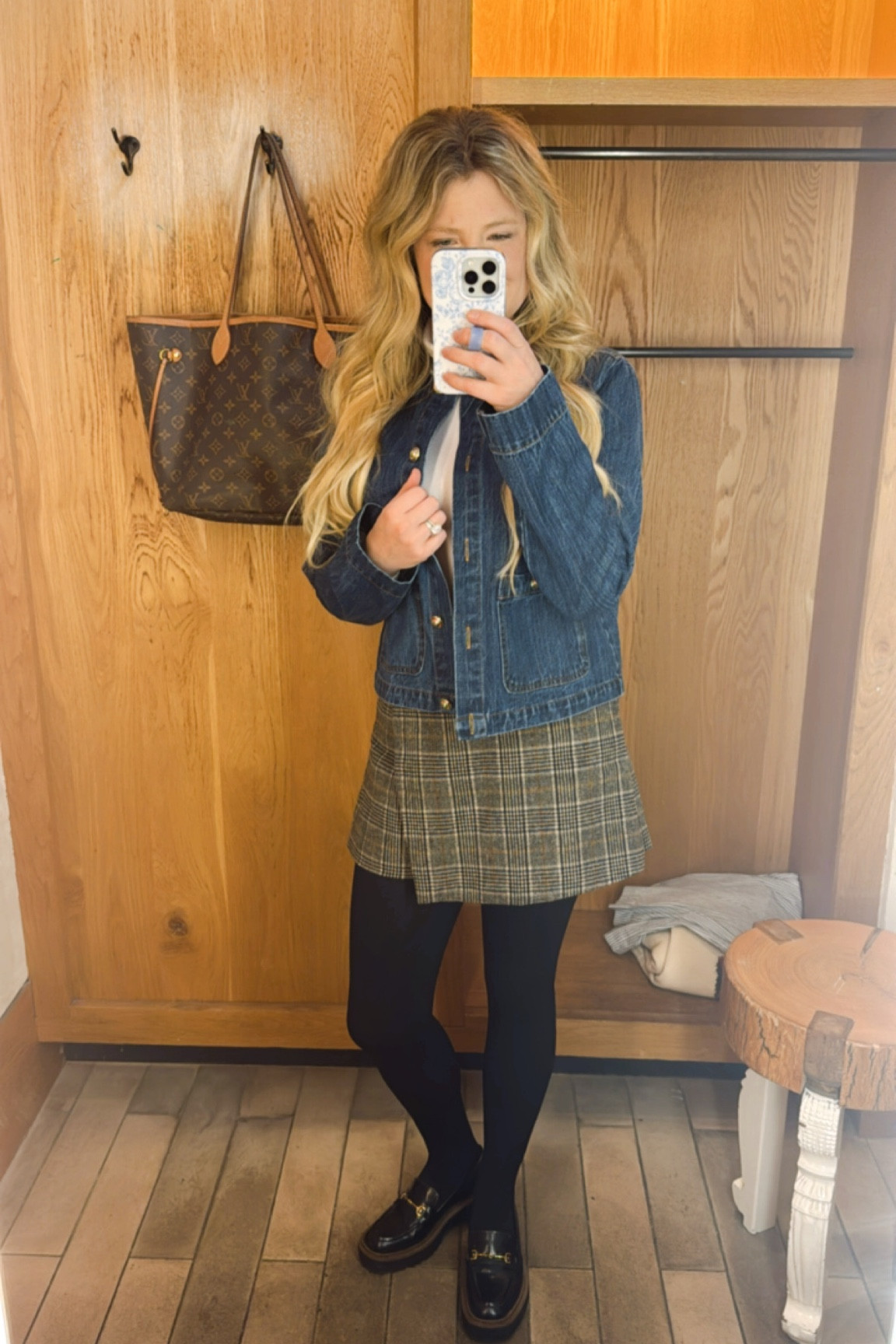 I’ve been loving this denim lightweight jacket so much! It would make a great gift for any lady in your life! I really wanted the Annie Bing version, but it was a little out of my price range 🤪. This was such a great lookalike find! I love the fit, cut, quality and detailing. The buttons sealed the deal for me.🫶🏻

#LTKStyleTip #LTKGiftGuide #LTKFindsUnder100