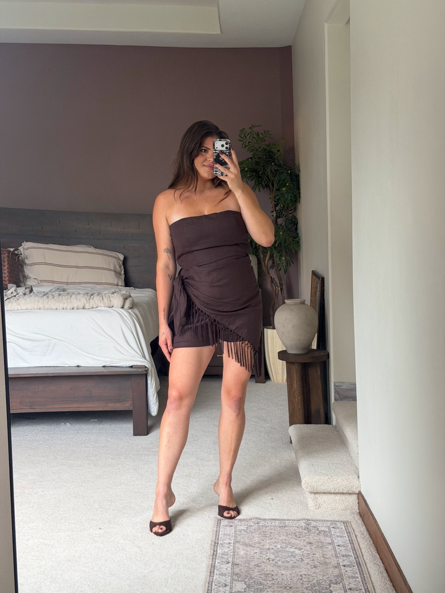 Formal special event dress or wedding guest dress size xl (14)
Would also work with boots for a country concert or fun heels for a beach vacation 

Christmas party, formal dress, black tie event @Revolve

#LTKMidsize #LTKWedding #LTKSeasonal